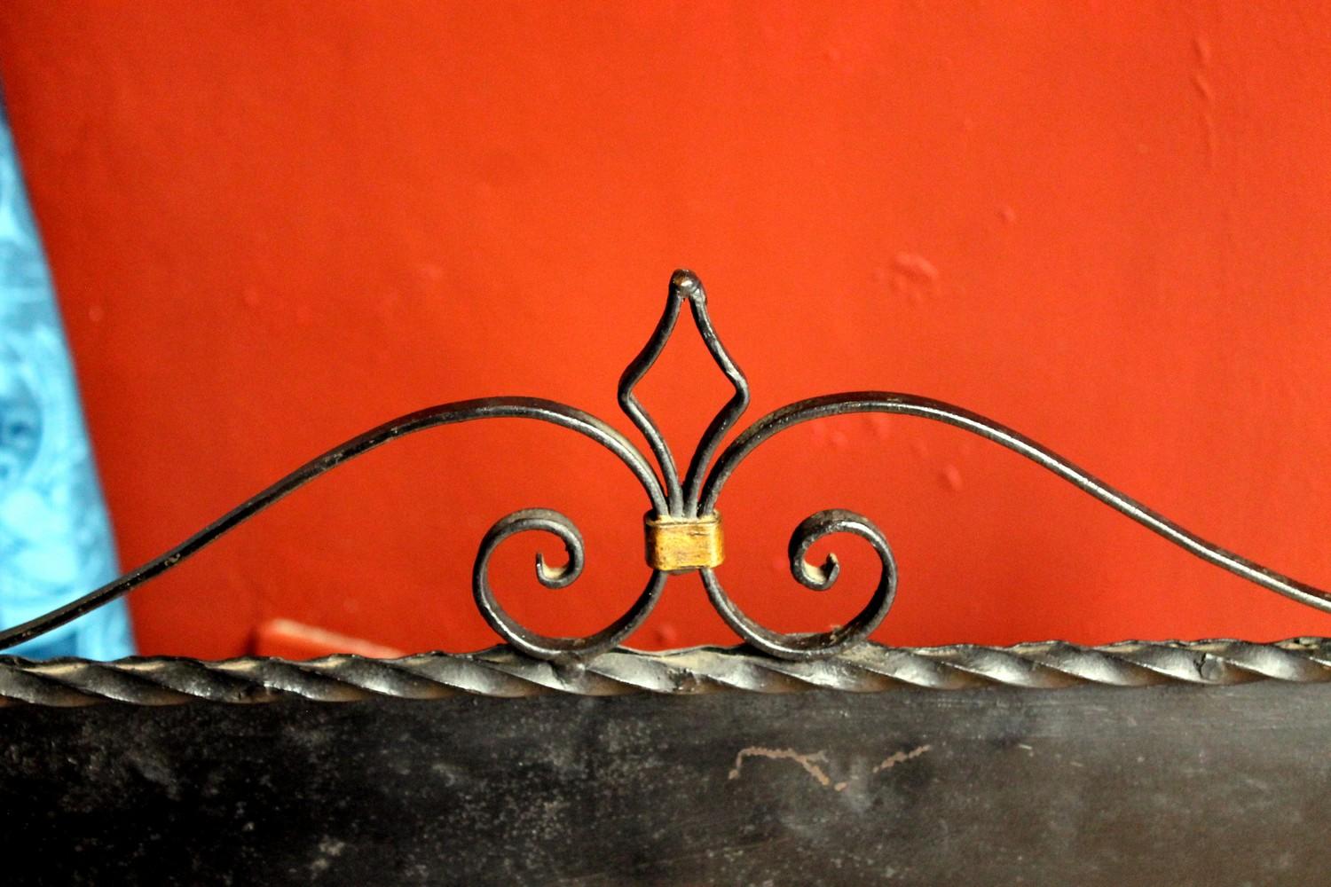 Italian Black Wrought Iron and Parcel-Gilt Freestanding Fire Place Screen 2