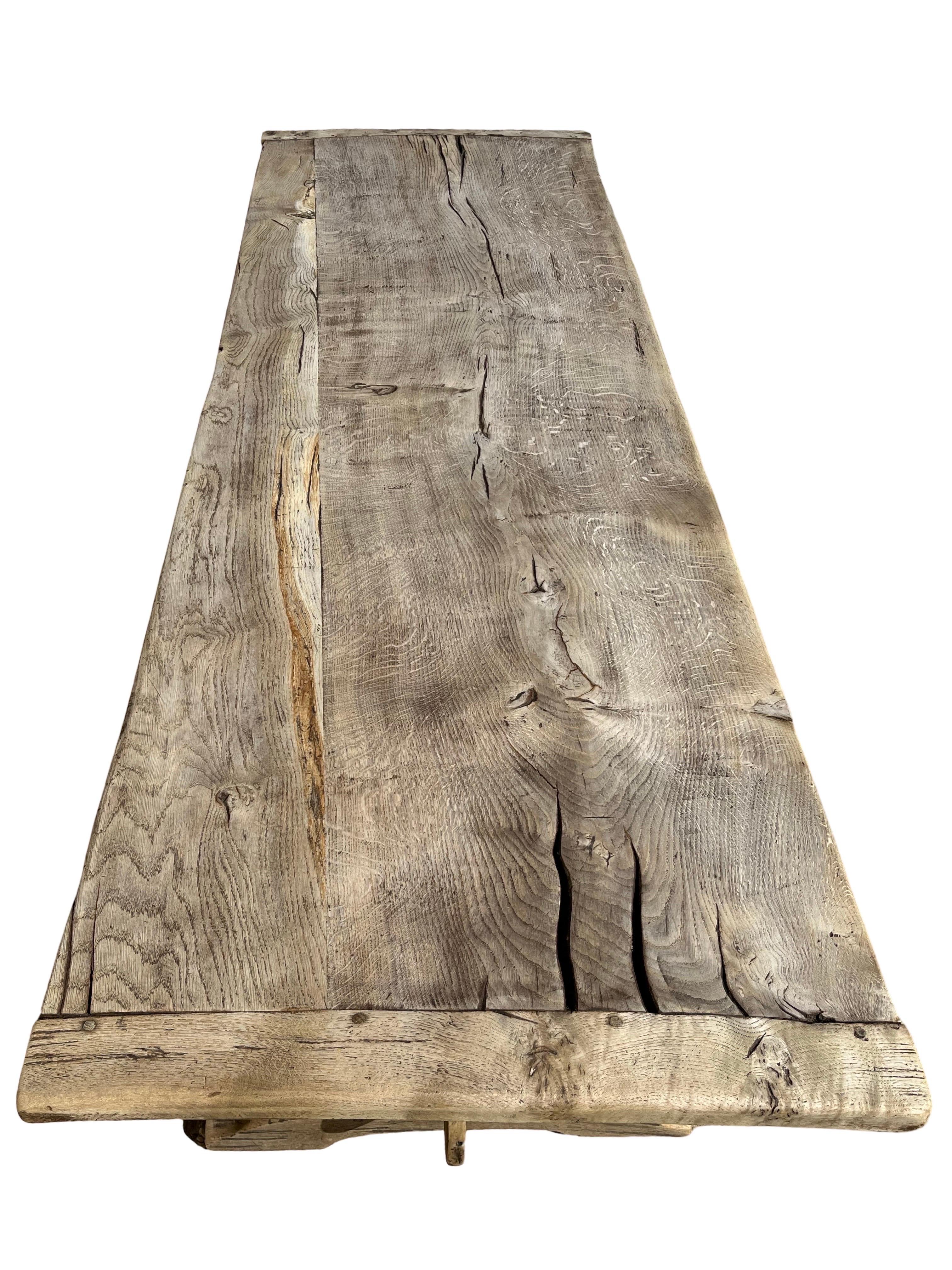 Table de salle à manger / table à tréteaux italienne en chêne blanchi et châtaignier, années 1800 en vente 9