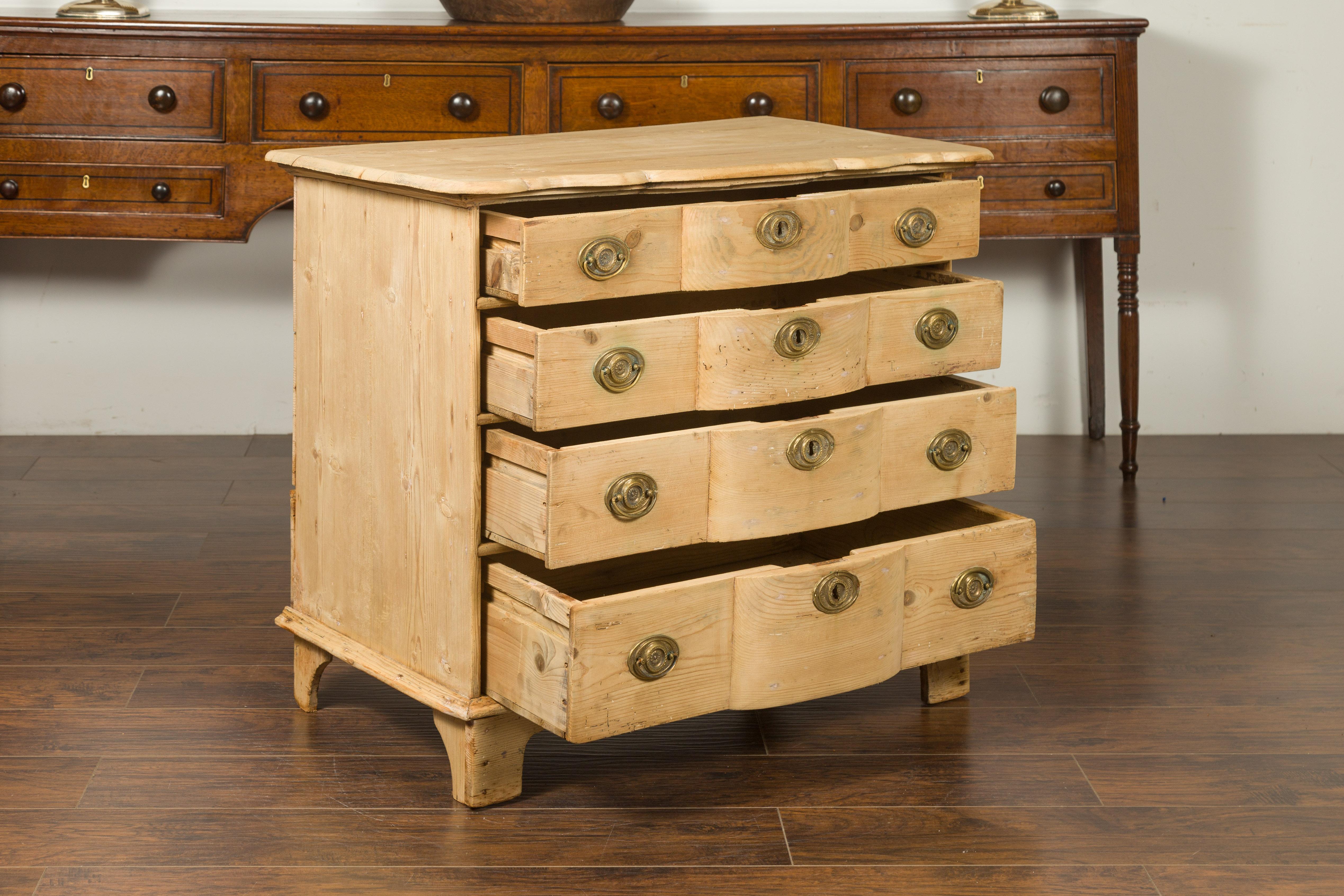 Italian Bleached Pine Late 18th Century Four-Drawer Chest with Serpentine Front 7