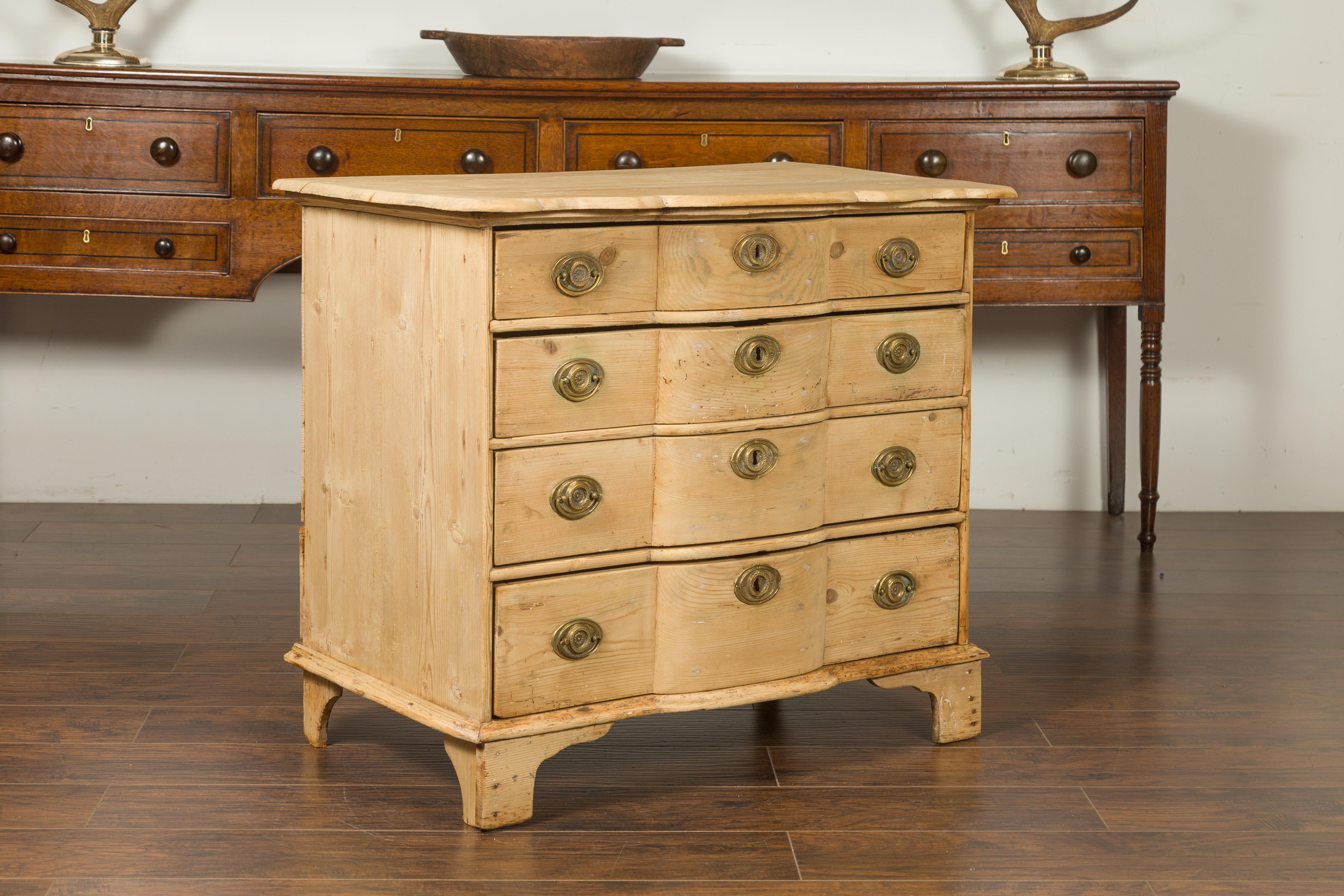 Italian Bleached Pine Late 18th Century Four-Drawer Chest with Serpentine Front 5