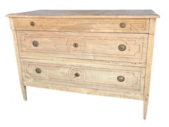 Italian Bleached Walnut Neoclassical Commode, Chest Of Drawers, 18th Century