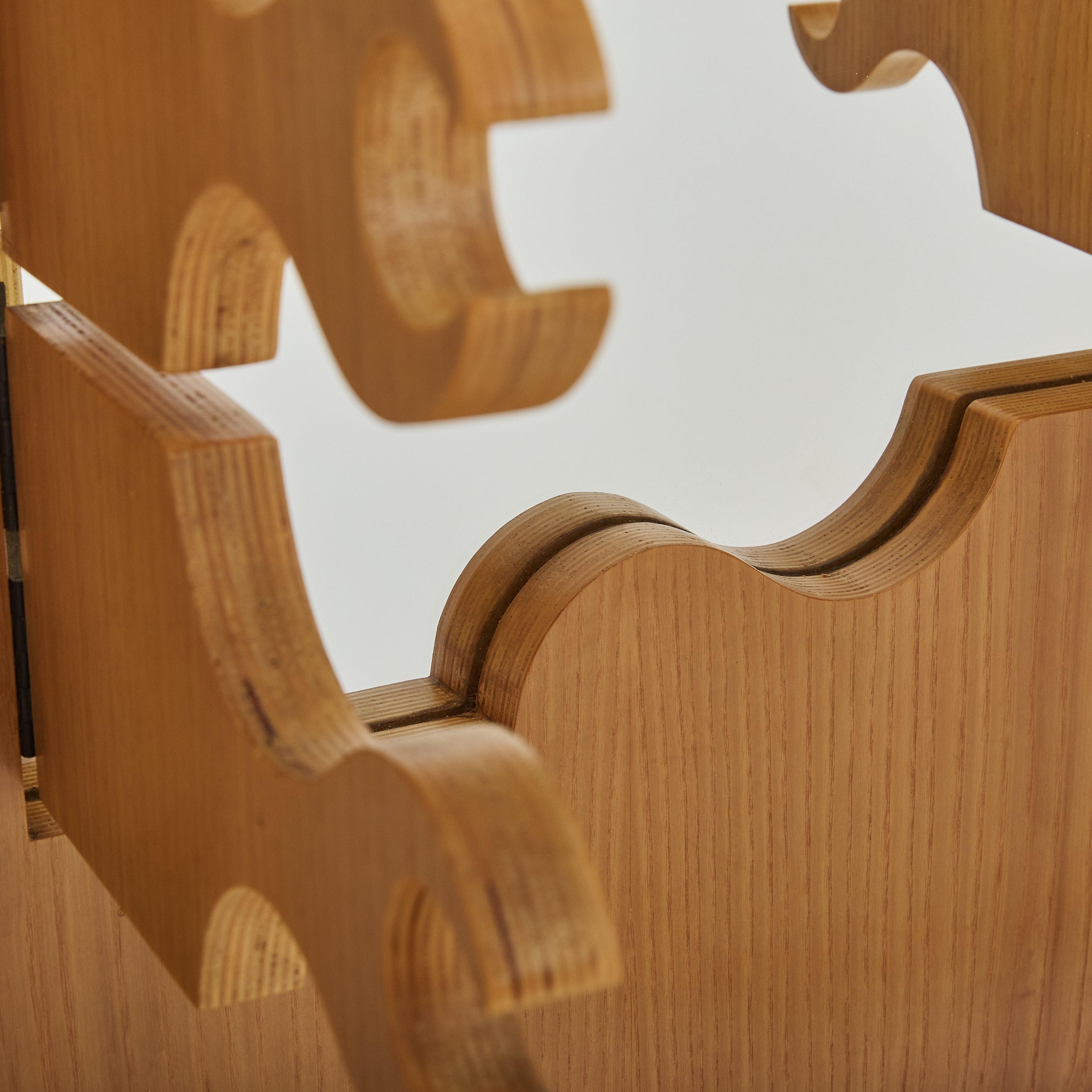 Appendiabiti italiano in legno biondo 'Scorpion' con specchio di Anonima Design in vendita 2