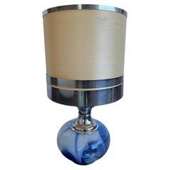 Lampada da tavolo italiana in vetro soffiato e cromo anni '70