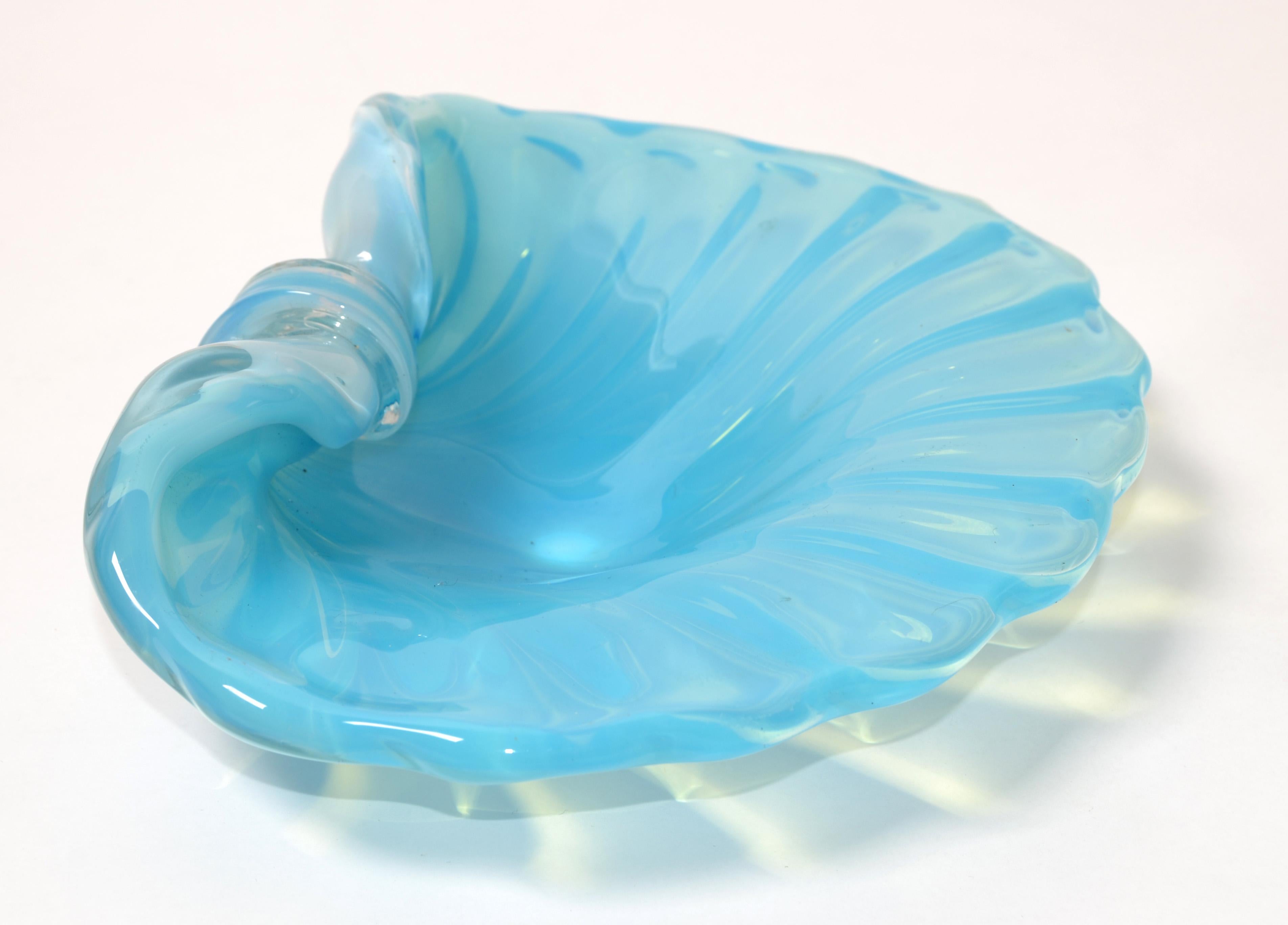 Italian Blown Murano Glass Blue Goldenrod Clam Shell Shaped Catchall Bowl For Sale 4