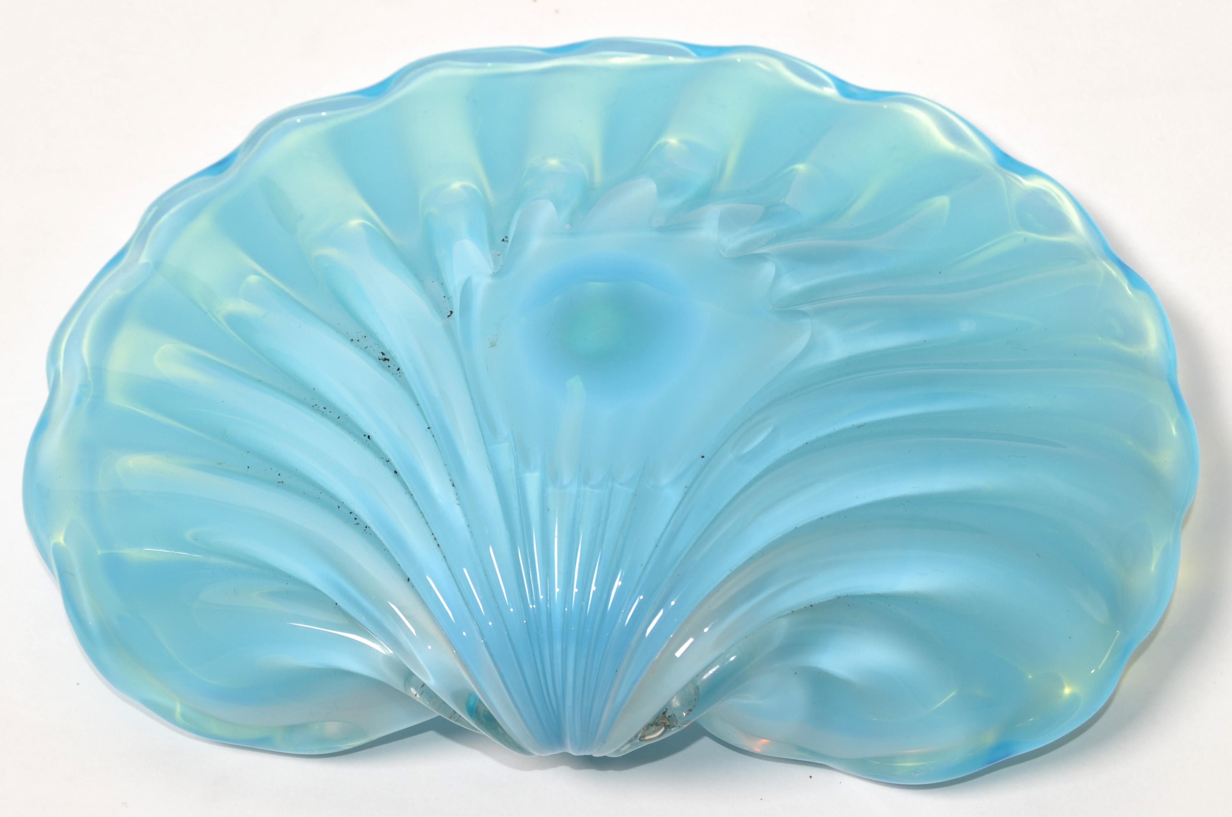 Italian Blown Murano Glass Blue Goldenrod Clam Shell Shaped Catchall Bowl For Sale 2