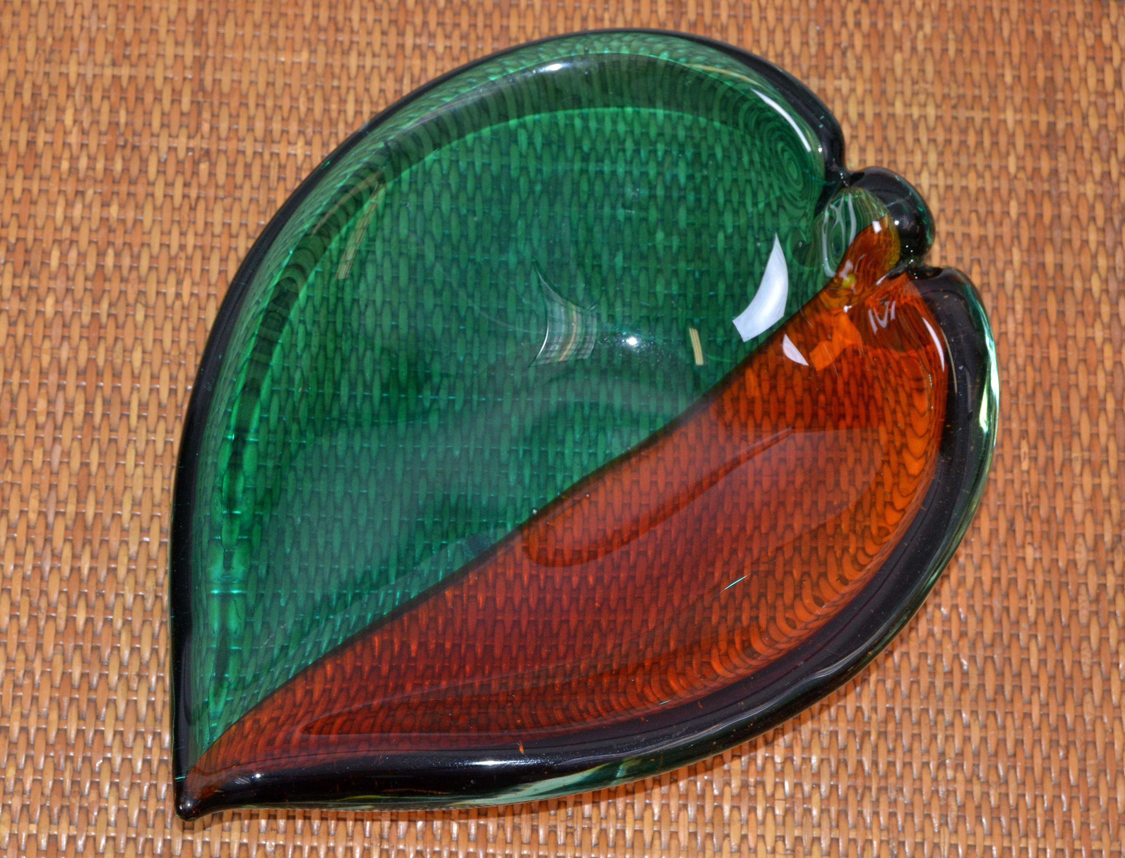 Italian Blown Murano Glass Orange and Green Art Glass Heart Bowl, Catchall, 1970 8