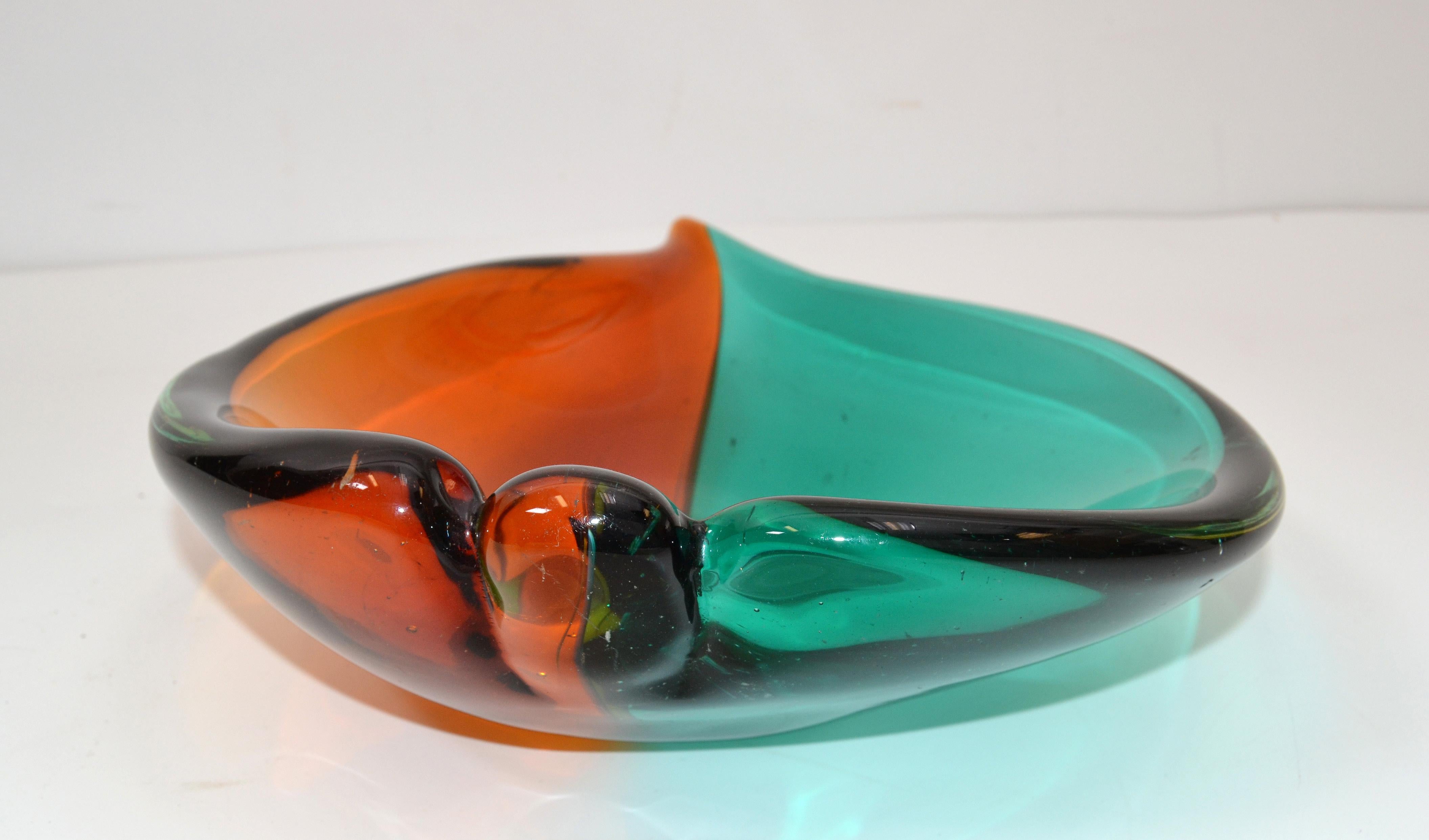 Italian Blown Murano Glass Orange and Green Art Glass Heart Bowl, Catchall, 1970 In Good Condition In Miami, FL