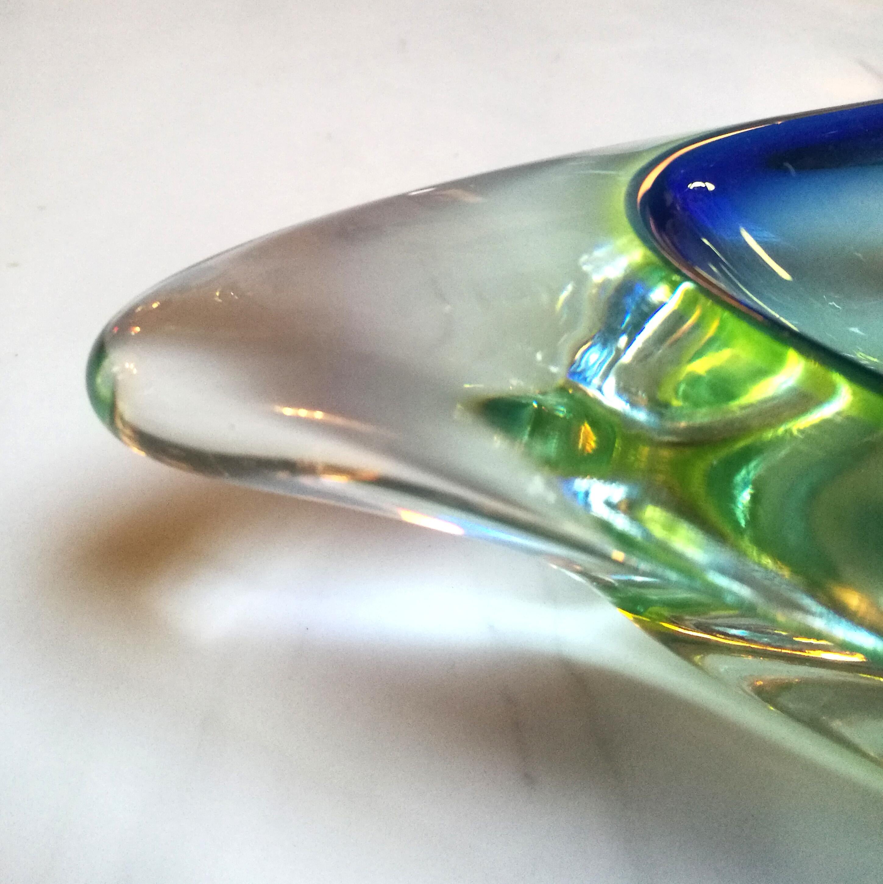 Mid-Century Modern Italian Blue and Green Murano Glass Ashtray, from the Sommersi Series, 1950s For Sale