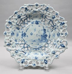 Italian Blue and White Maiolica Tazza, Savona, circa 1690