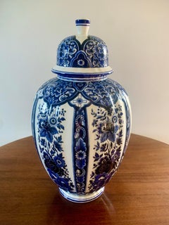 Italian Blue and White Porcelain Ginger Jar by Ardalt Blue Delfia