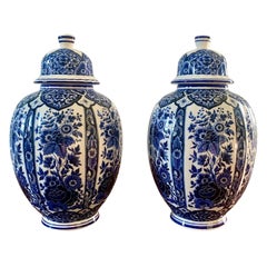 Paire de pots à gingembre en porcelaine bleue et blanche d'Ardalt Blue Delfia, Italie