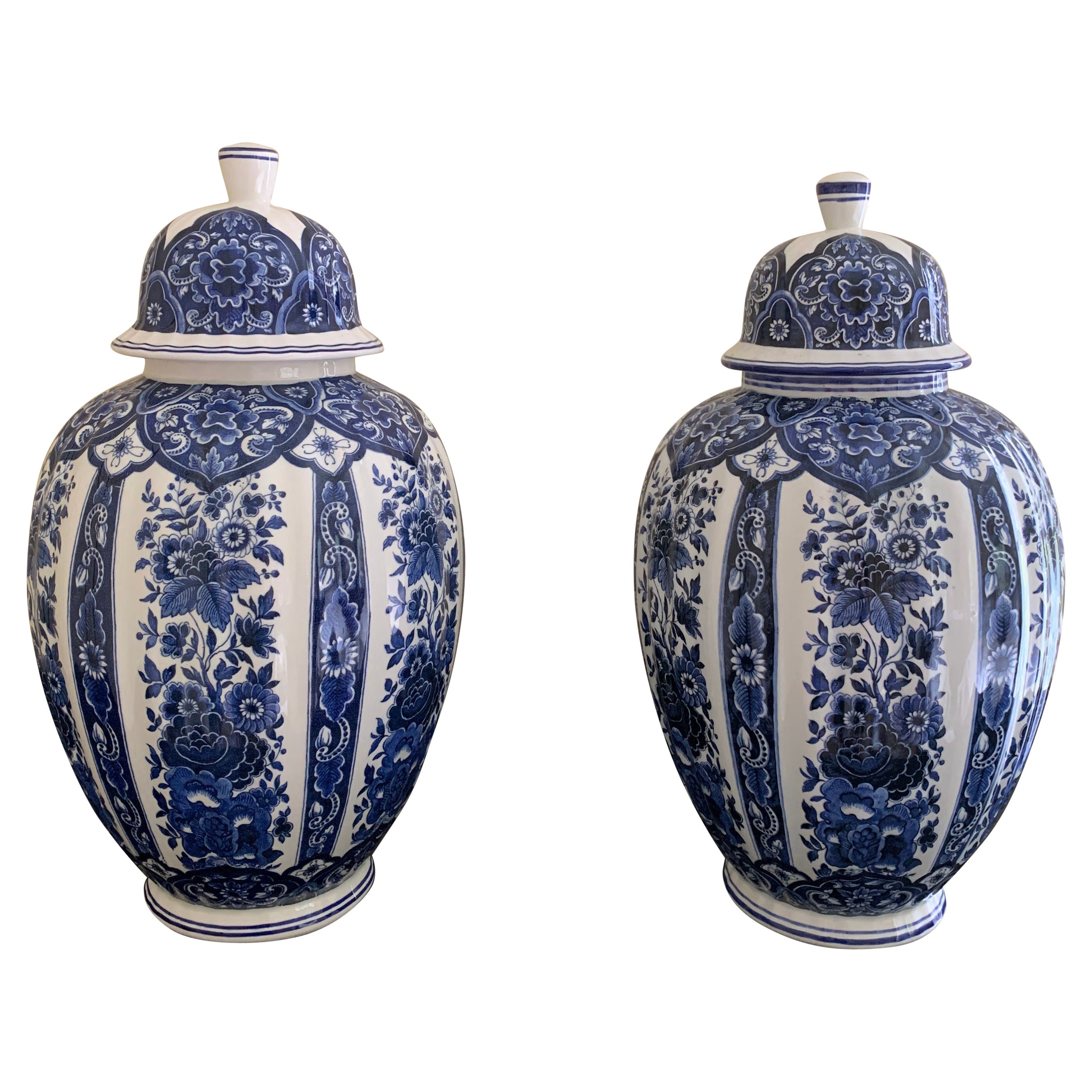 Italian Blue and White Porcelain Ginger Jars, Pair