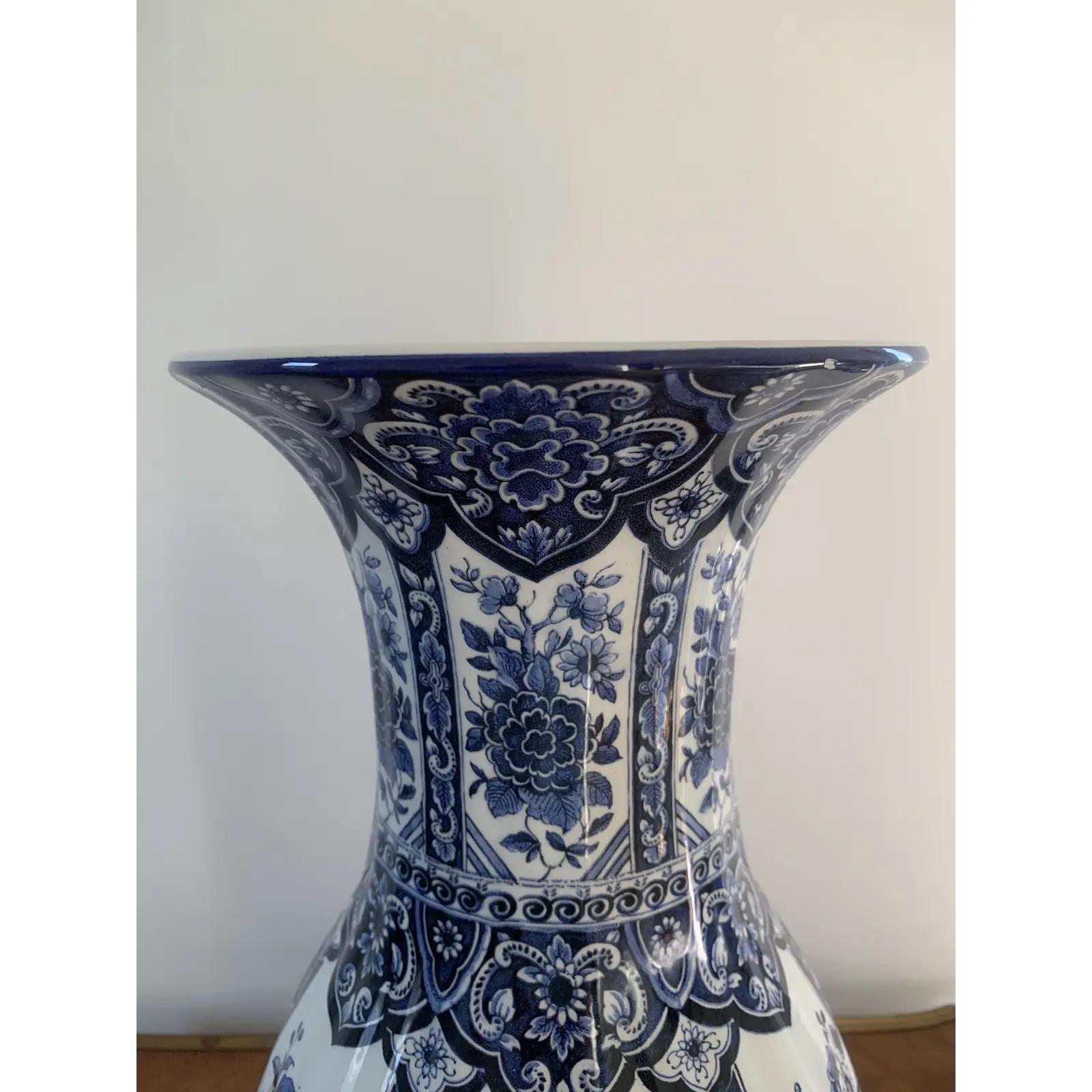 Italian Blue and White Porcelain Vases and Jar Garniture by Ardalt Blue Delfia For Sale 1