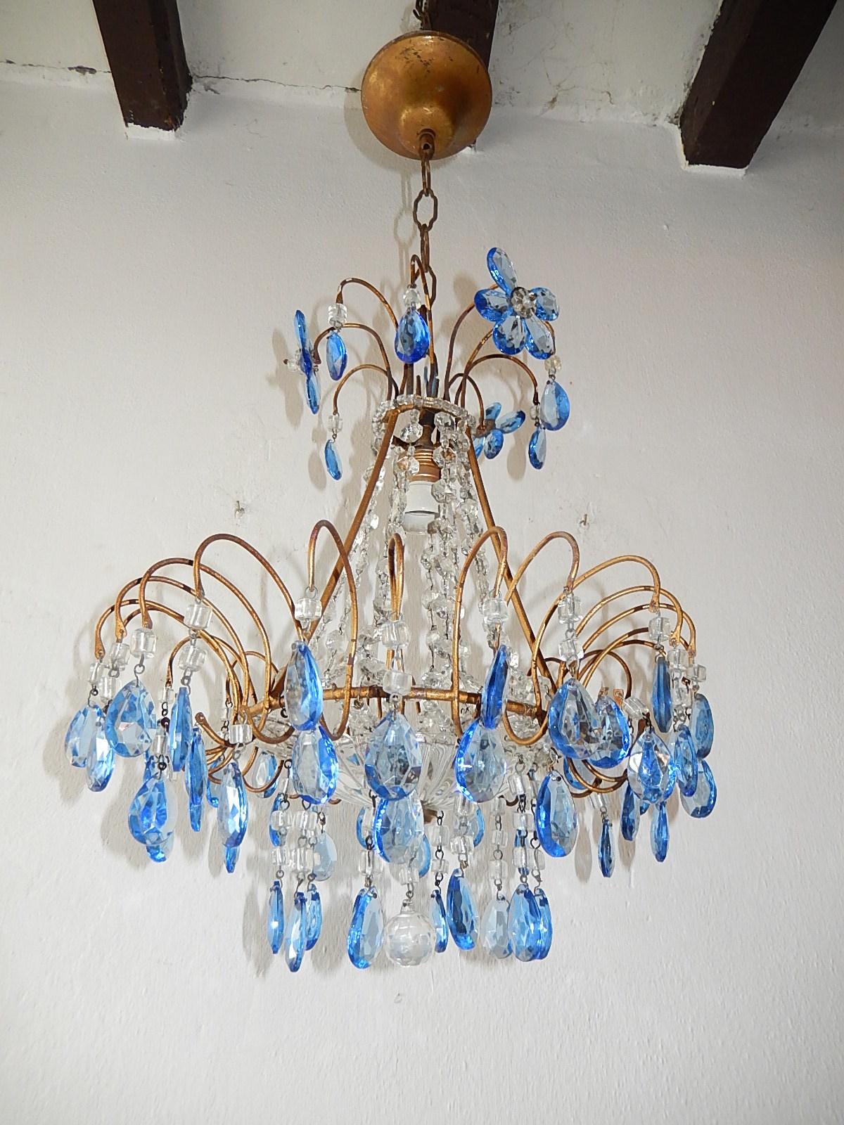 Italian Blue Crystal Prisms with Flowers Chandelier, circa 1920 3