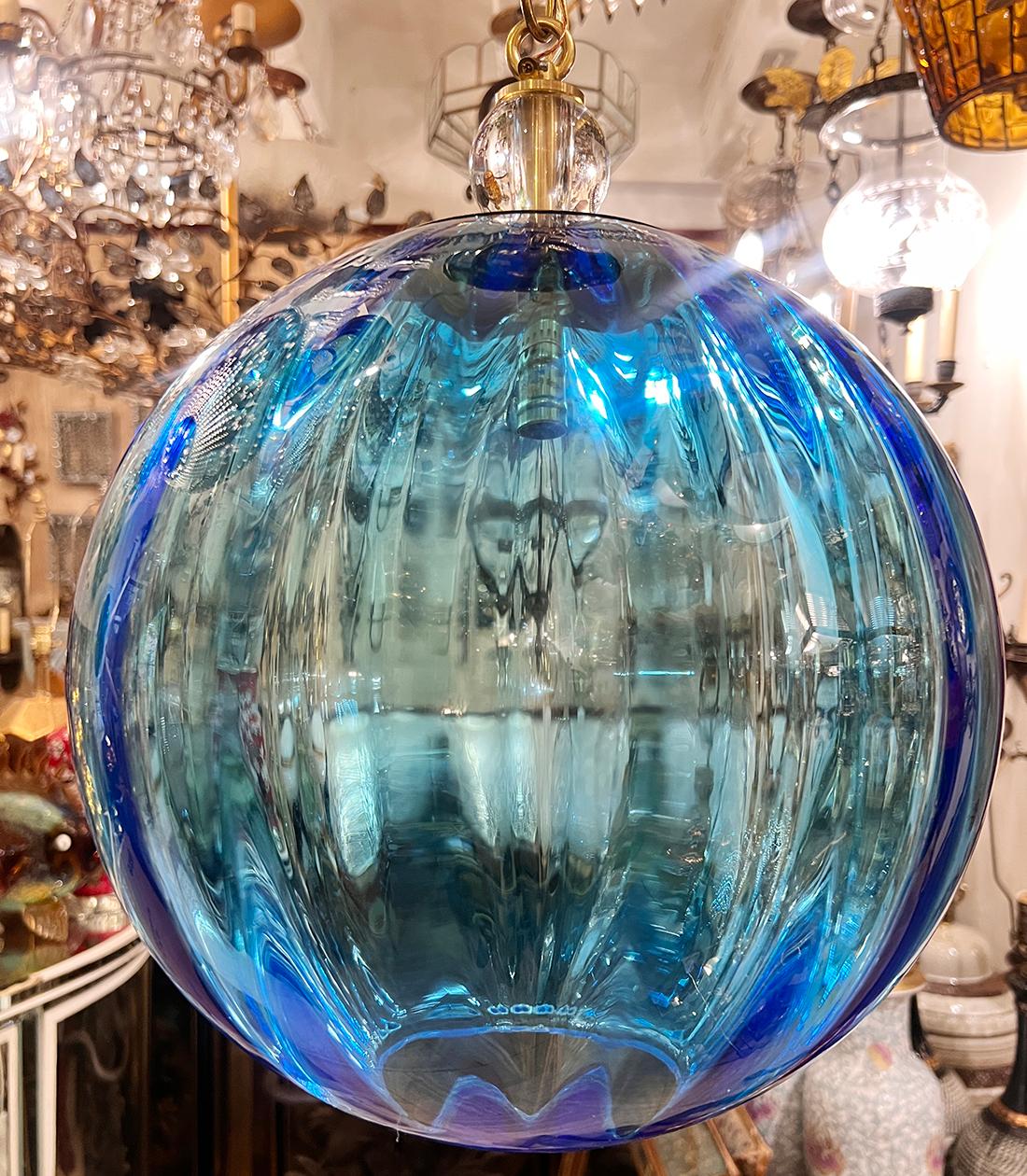 Italienische Laterne aus blauem Glas (Frühes 20. Jahrhundert) im Angebot