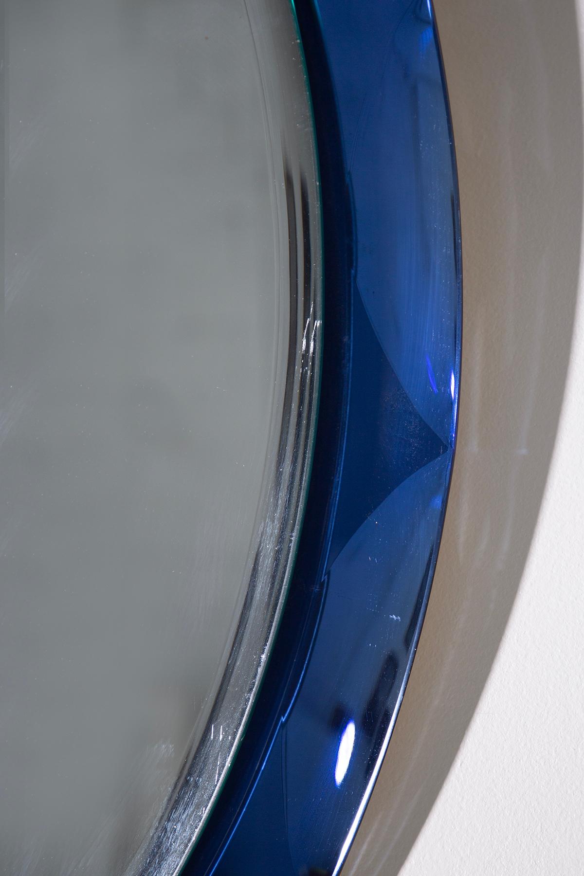 Italian blue glass wall mirror by MetalVetro, Label In Good Condition For Sale In Milano, IT