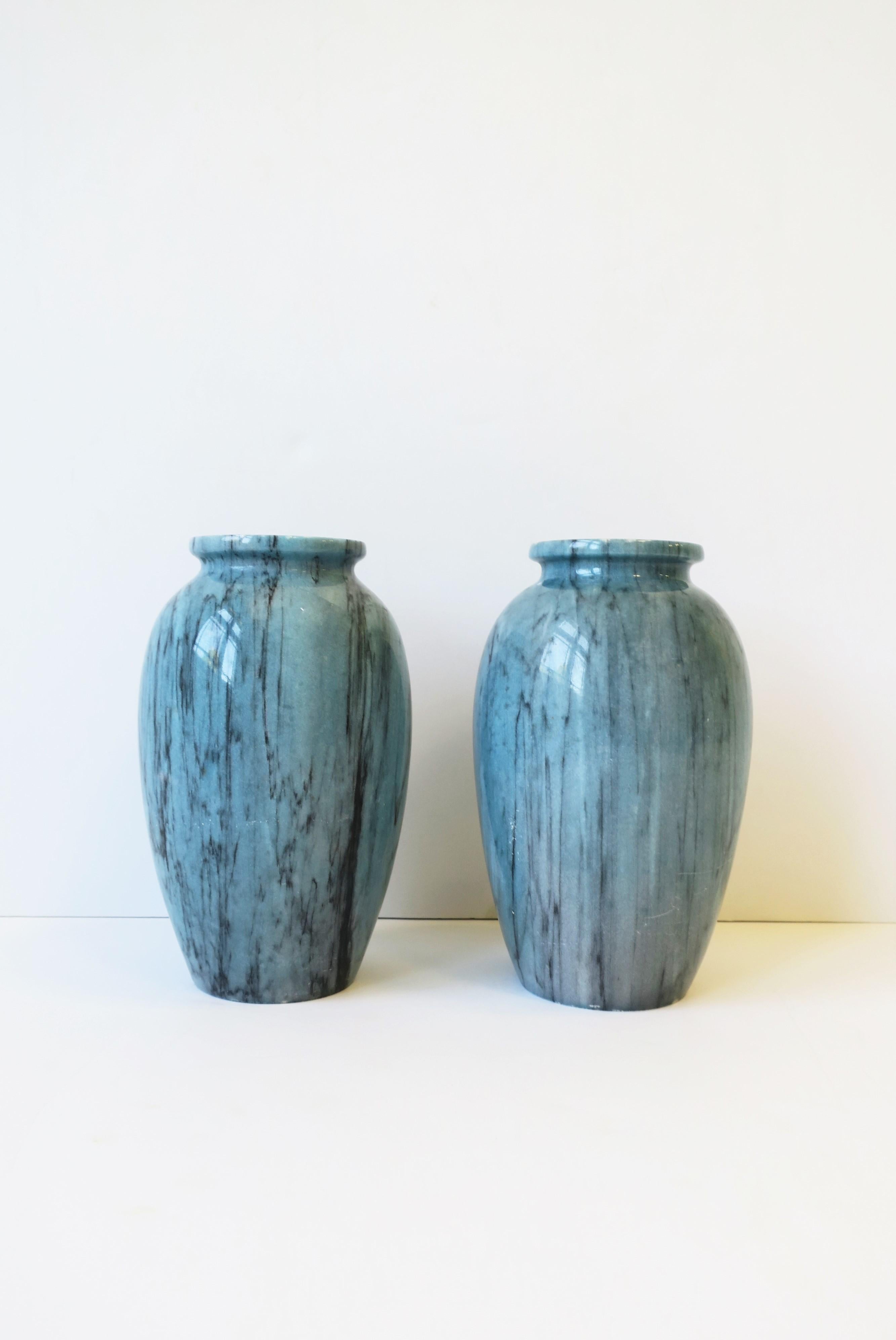 Italian Blue Marble Urns Vases, Pair In Good Condition For Sale In New York, NY