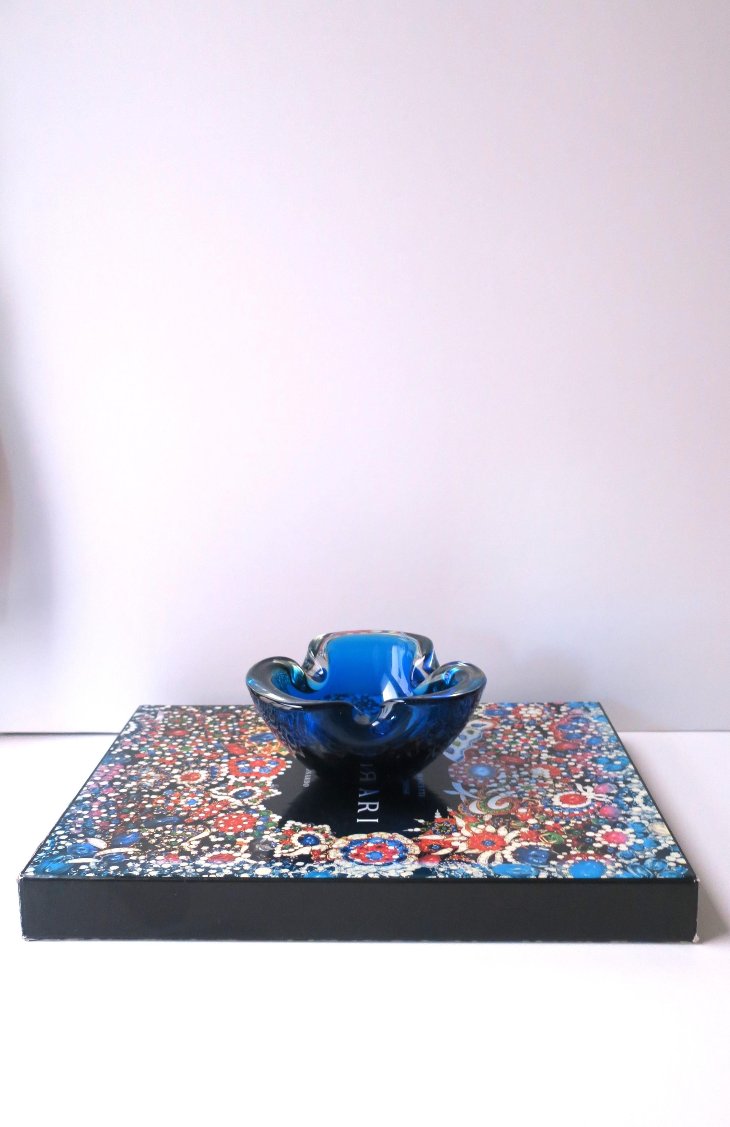 Mid-Century Modern Italian Blue Murano Art Glass Bowl after Barbini For Sale