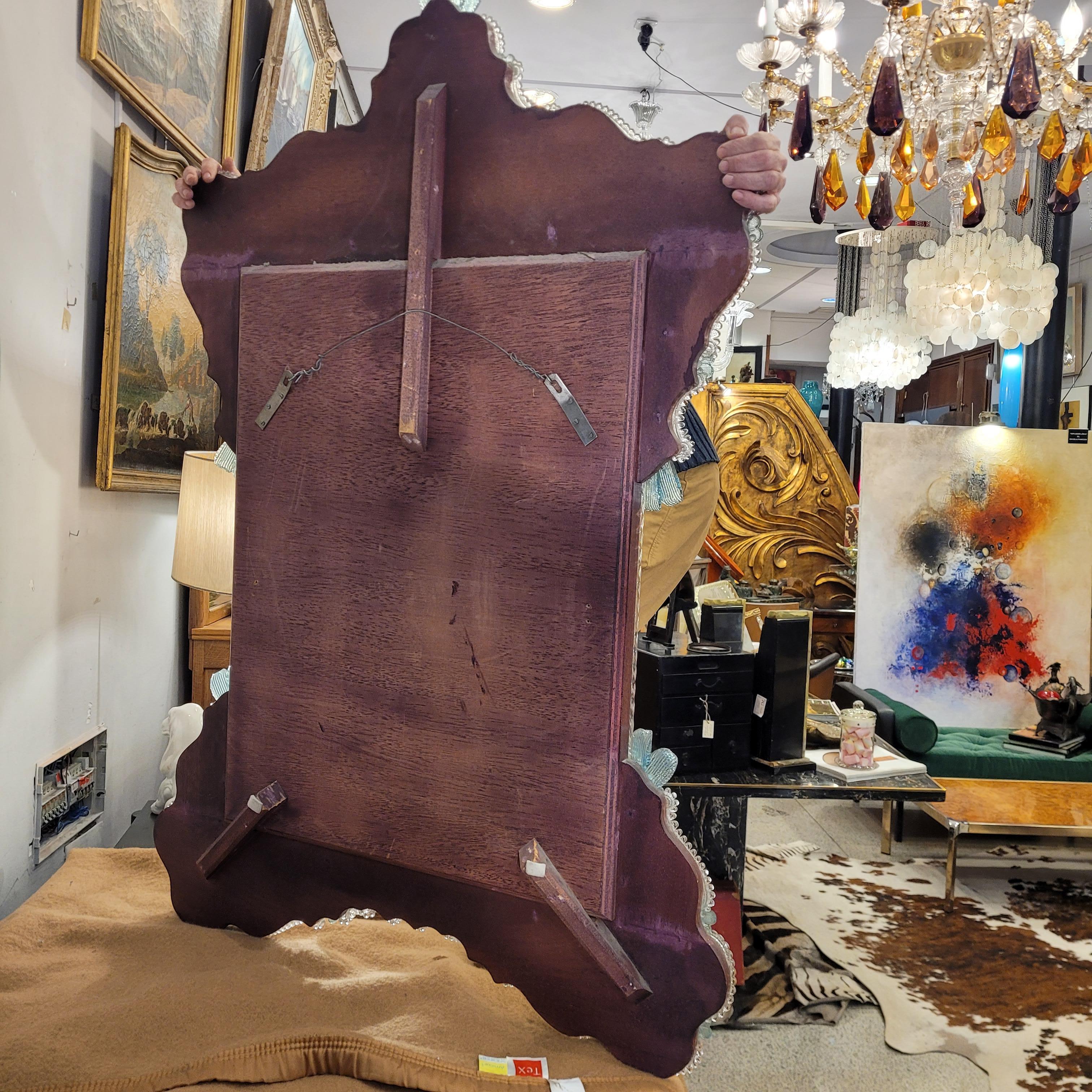 Italienischer blauer Murano-Glasspiegel, geätzt, Ongaro e Fuga (Handgefertigt) im Angebot
