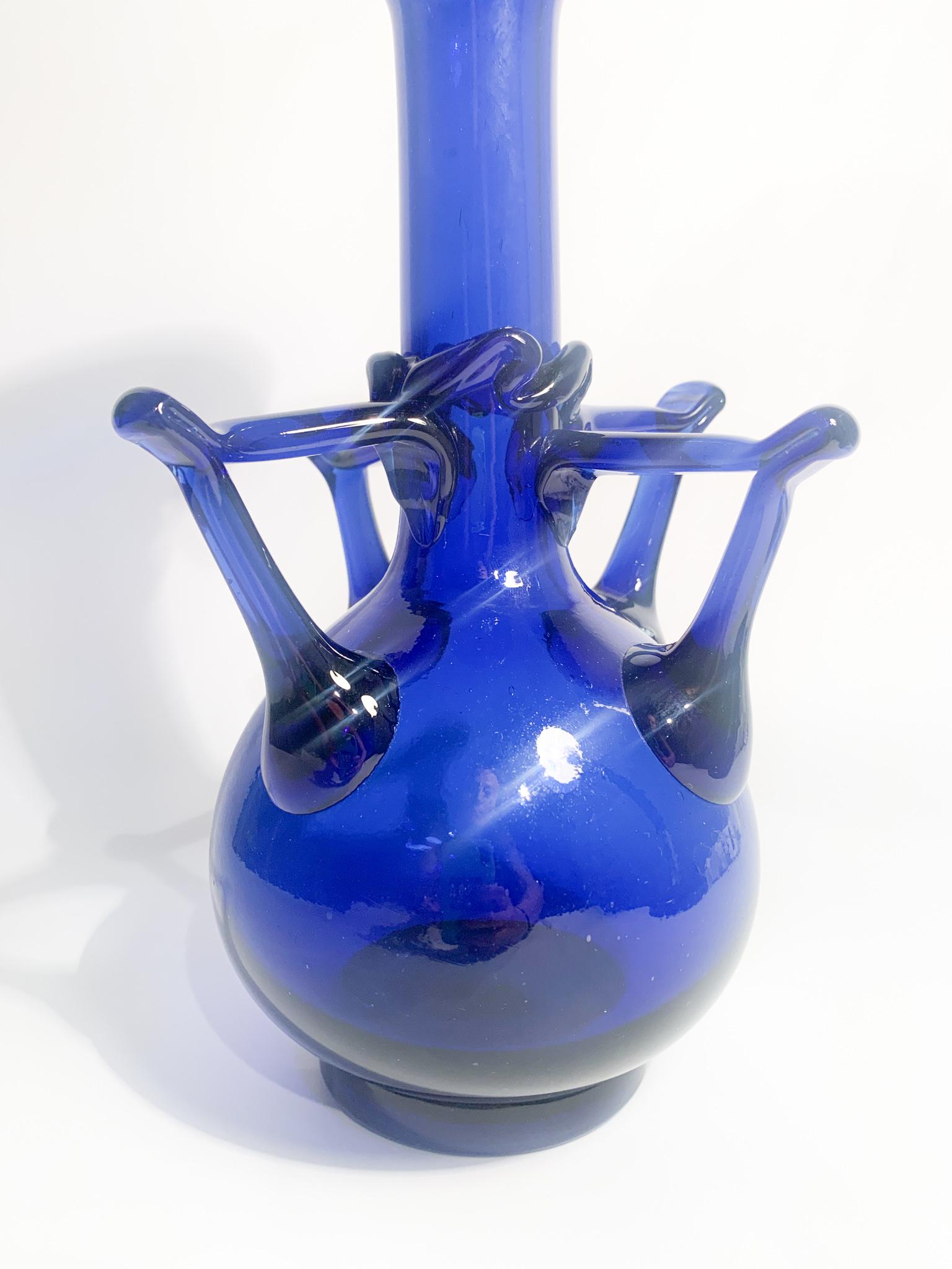 Italian Blue Murano Glass Vase Attributed to Fratelli Toso, 1940s For Sale 2