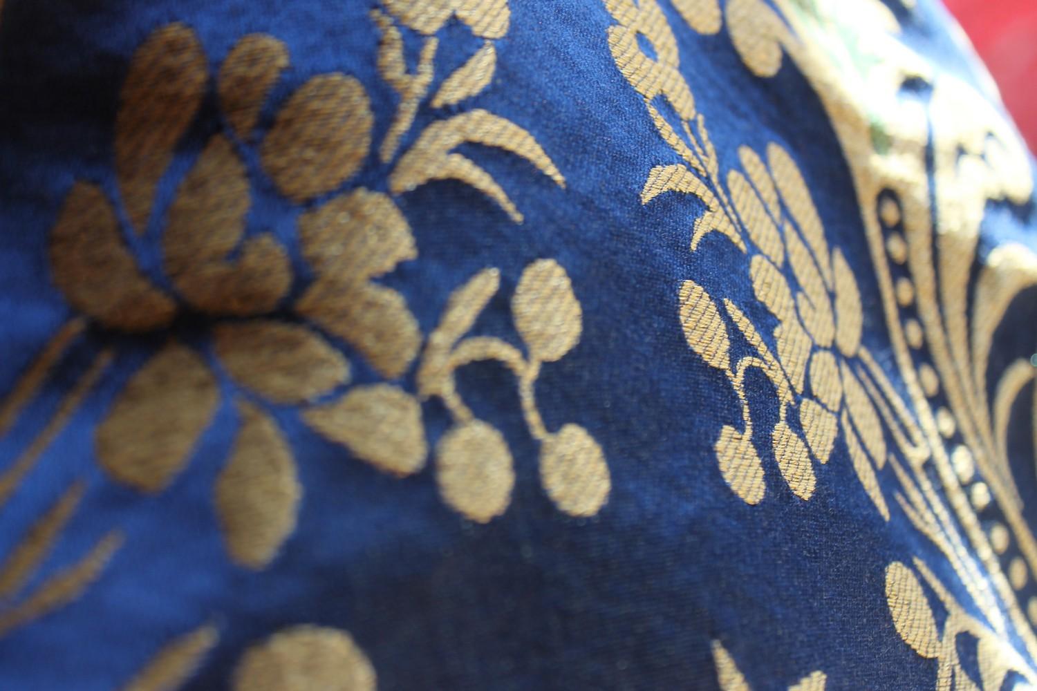 Italian Blue Silk Blend Brocade Fabric with Red Roses and Gold Floral Patterns For Sale 5