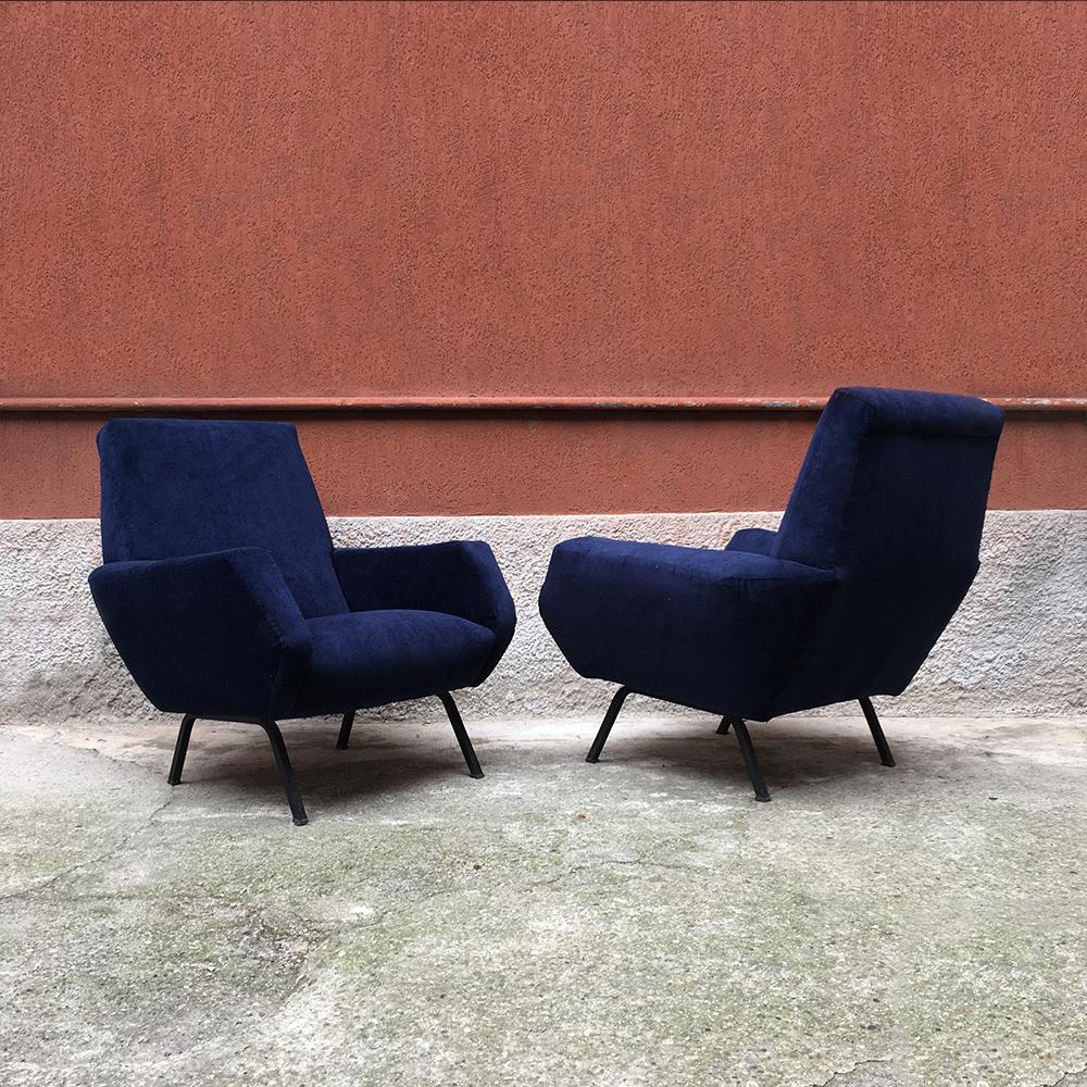 Italian blue velvet and metal leg armchairs, by Busnelli Meda, 1950s
Armchairs with blue velvet cover and square section metal legs
Produced by Busnelli Meda in 1950s
Original condition of both the fabric and the structure
Kept perfectly.