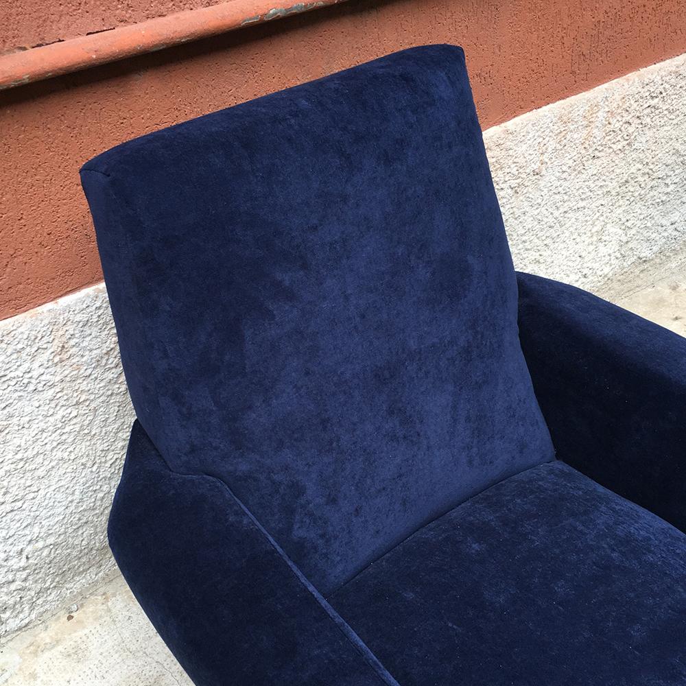 Mid-20th Century Italian Blue Velvet and Metal Leg Armchairs, by Busnelli Meda, 1950s
