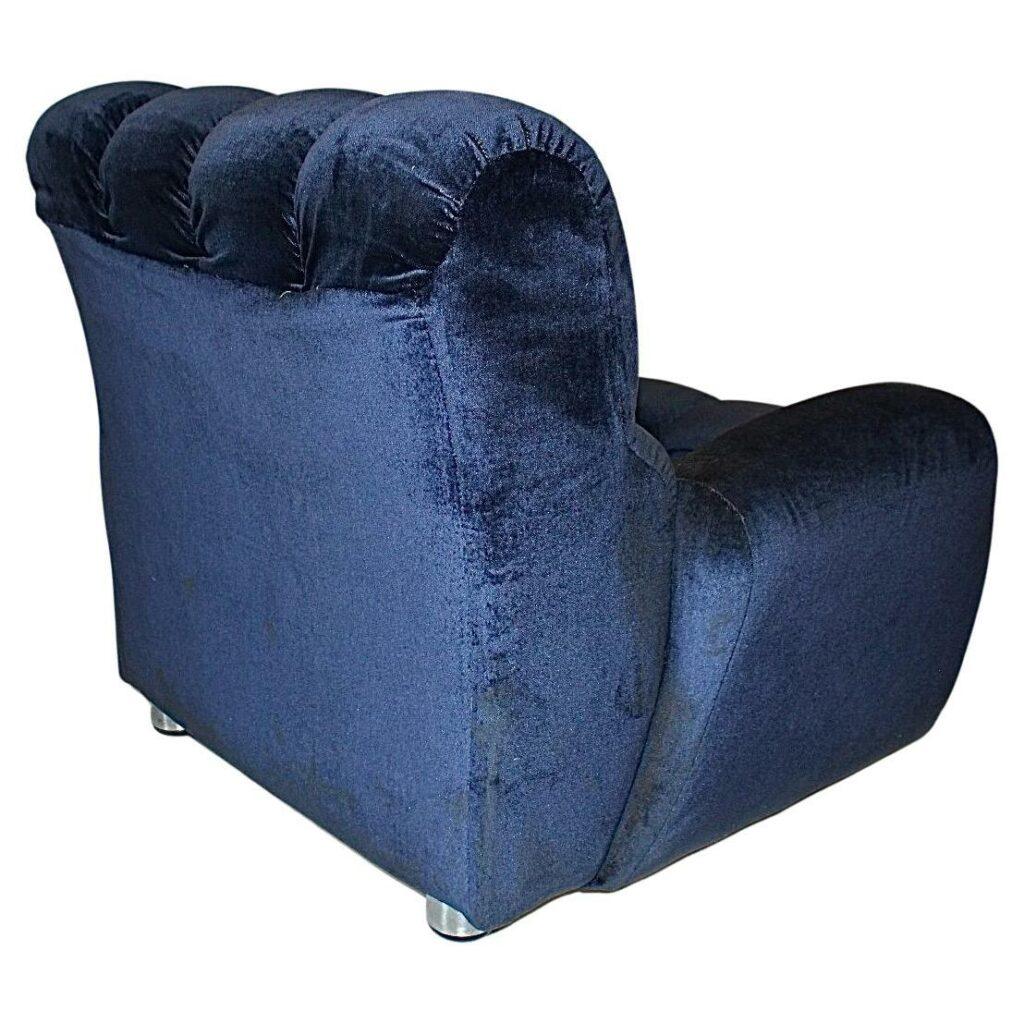 20th Century Italian Blue Velvet Blue Armchair For Sale