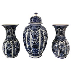 Vintage Italian Blue & White Porcelain Vases and Jar Garniture, Set of 3