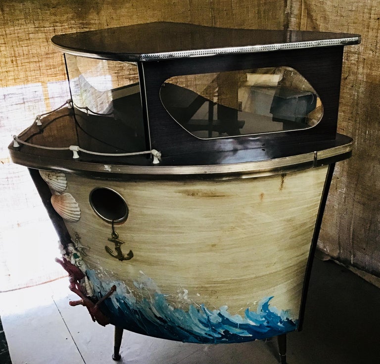 Italian Boat Bow Shaped Bar or Dry Bar from 1960s For Sale at