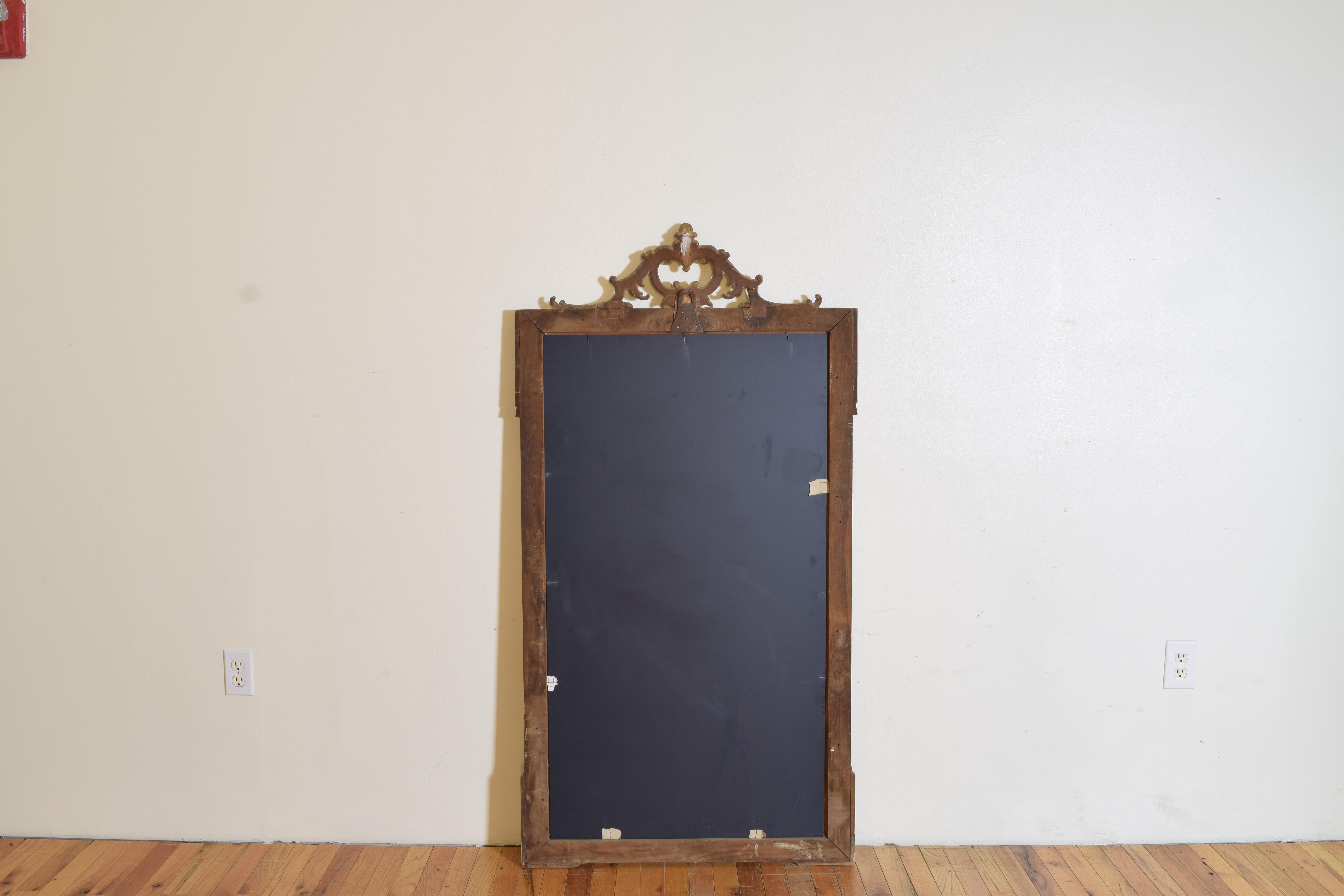 Italian, Bologna, Early Neoclassic Carved Giltwood Vertical Mirror, ca. 1785 For Sale 4