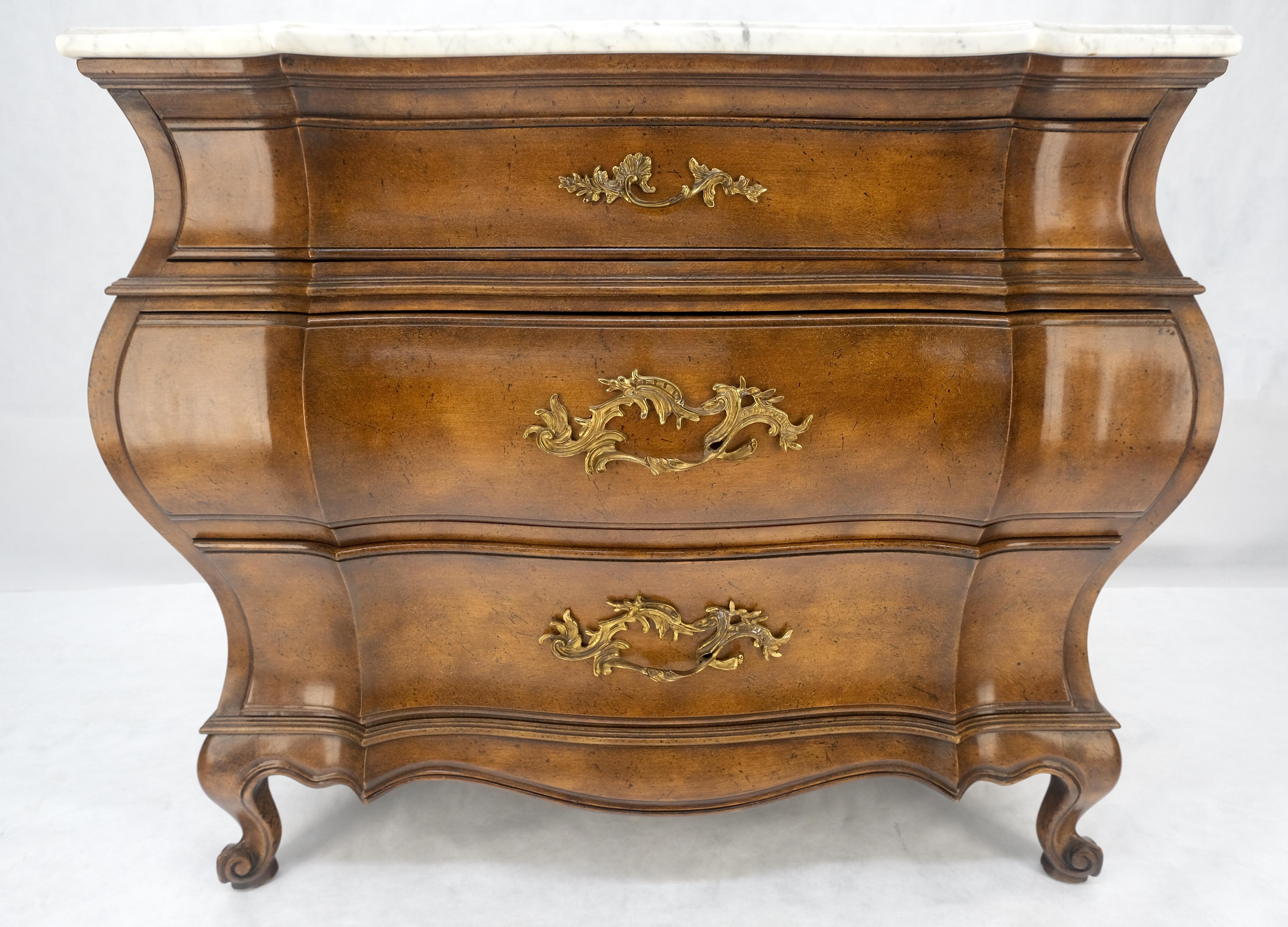 Stile italiano Bombay in legno di radica 3 cassetti con piano in marmo Comò Consolle MINT in vendita 7