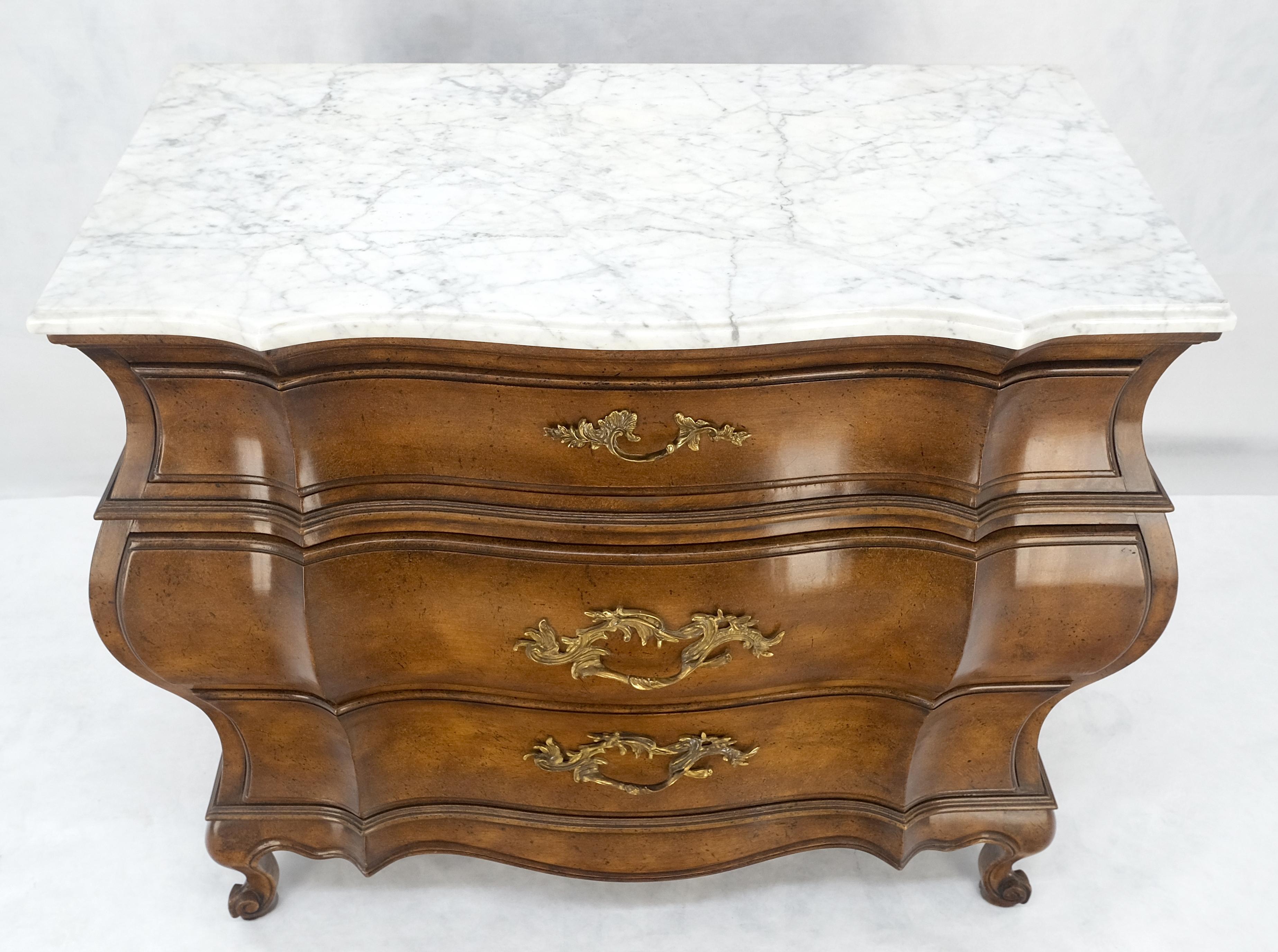 Italiano Stile italiano Bombay in legno di radica 3 cassetti con piano in marmo Comò Consolle MINT in vendita