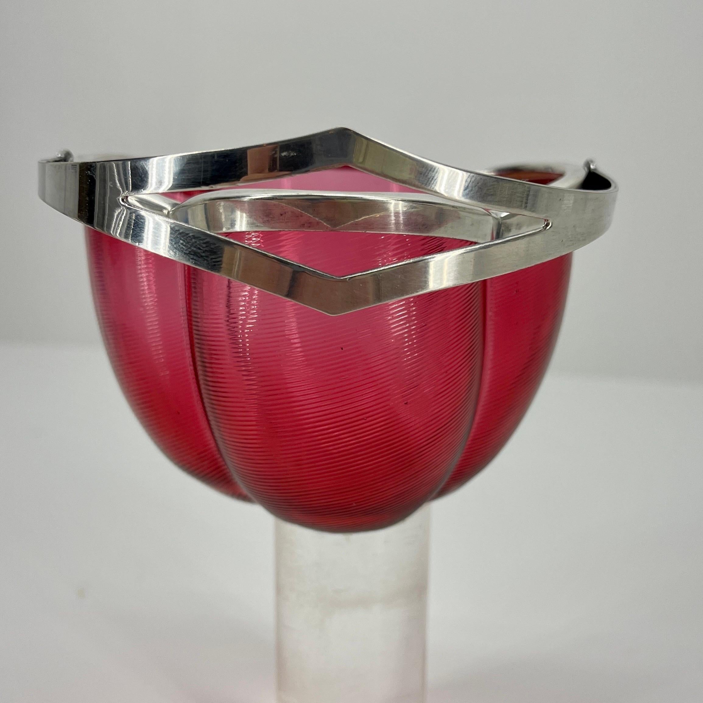 Italian Bonbonniere in Red Art Glass Bowl with English Silver Mounting For Sale 6
