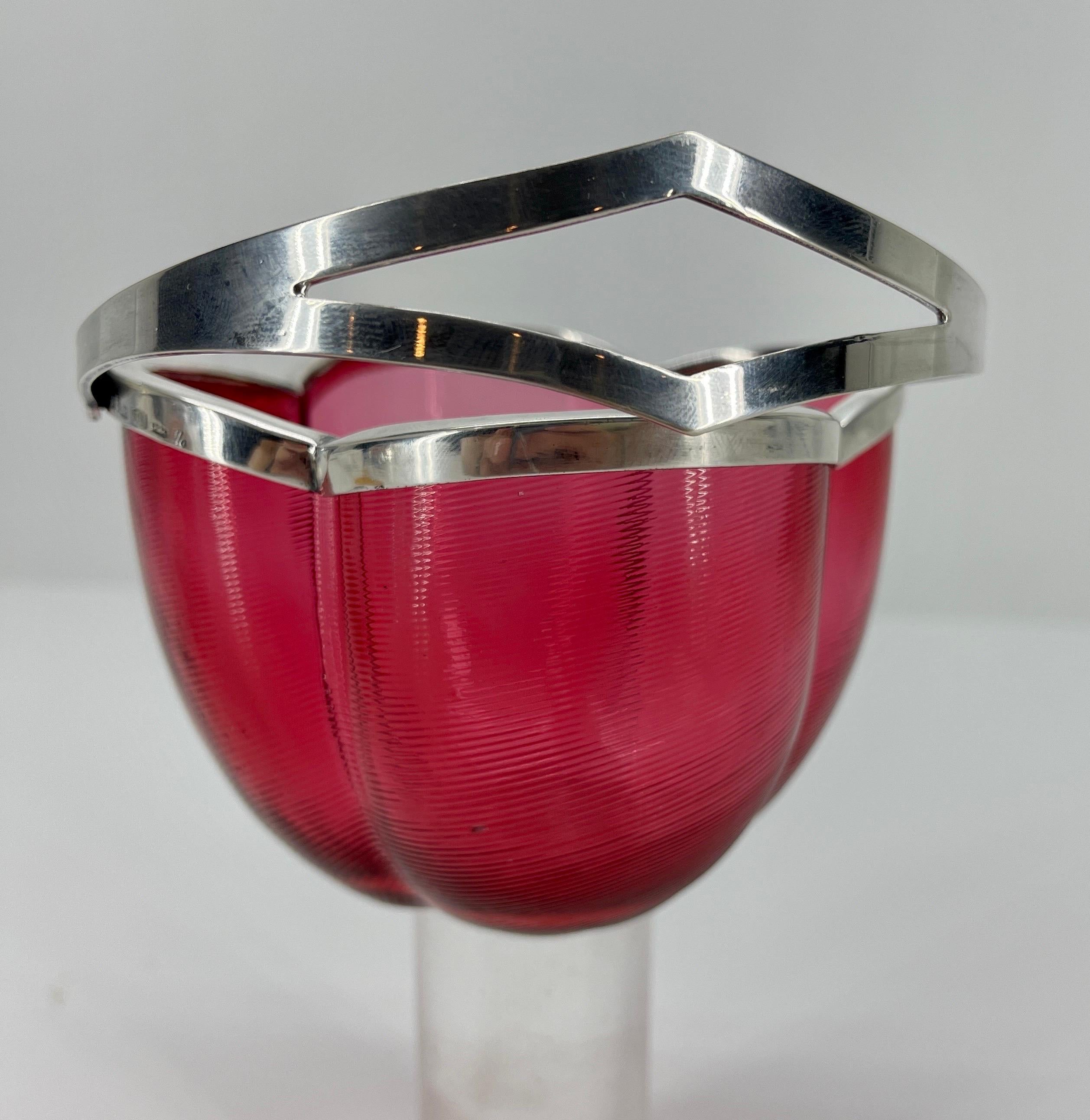 Italian Bonbonniere in Red Art Glass Bowl with English Silver Mounting For Sale 13