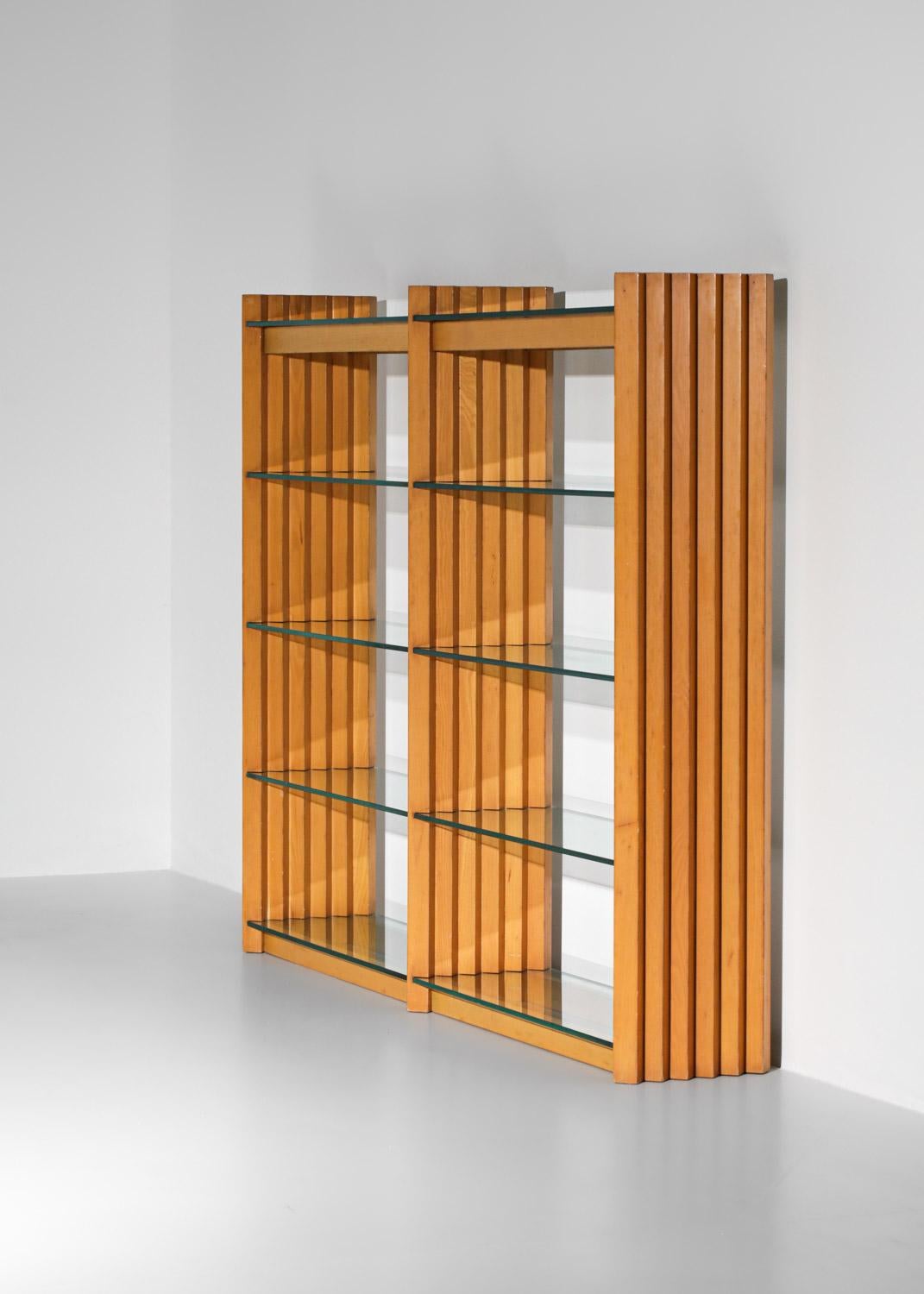 Late 20th Century Italian Bookcase 60's / 70's Glass and Solid Wood, G343 For Sale