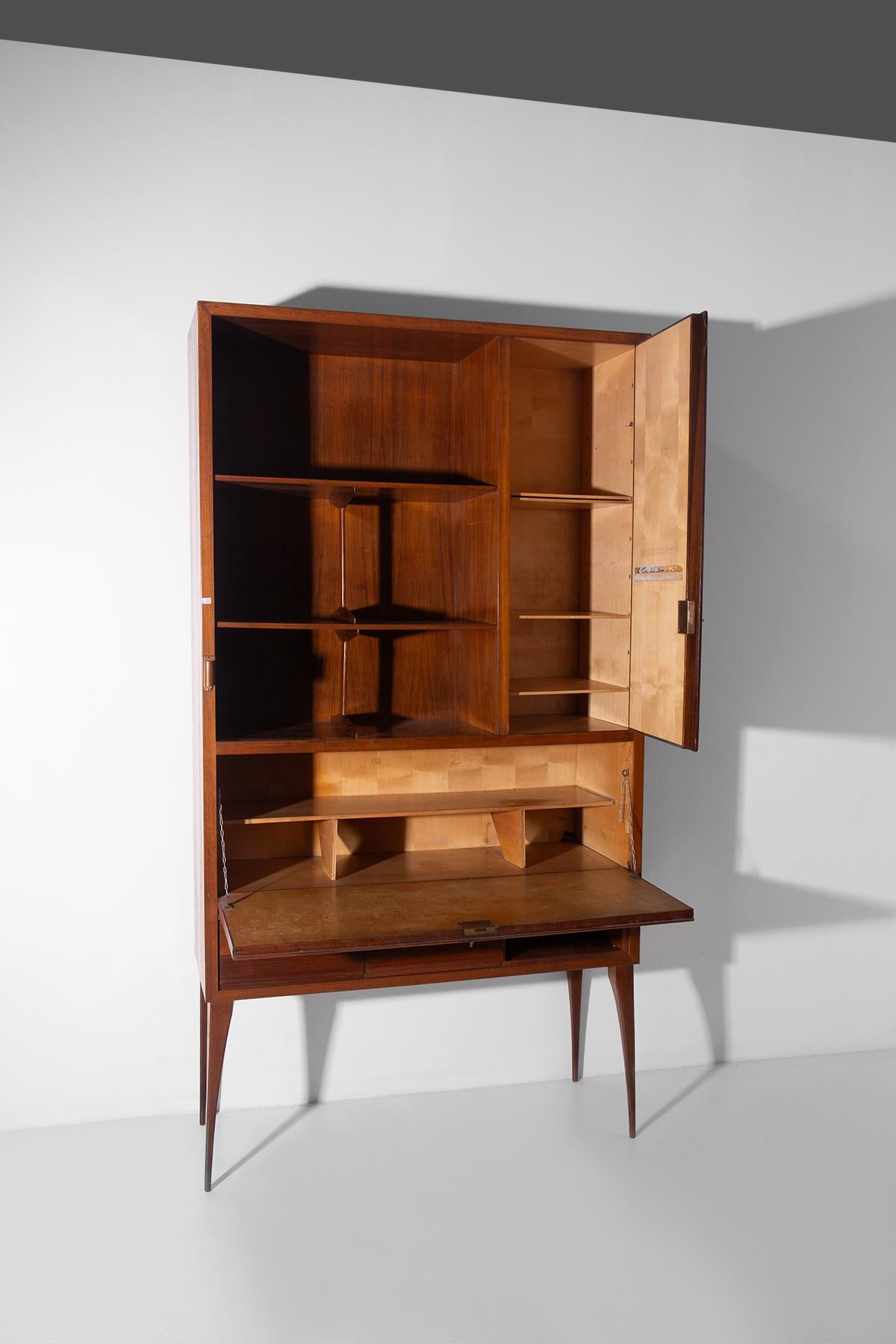 Italian bookcase cabinet in grissinato wood im Angebot 6