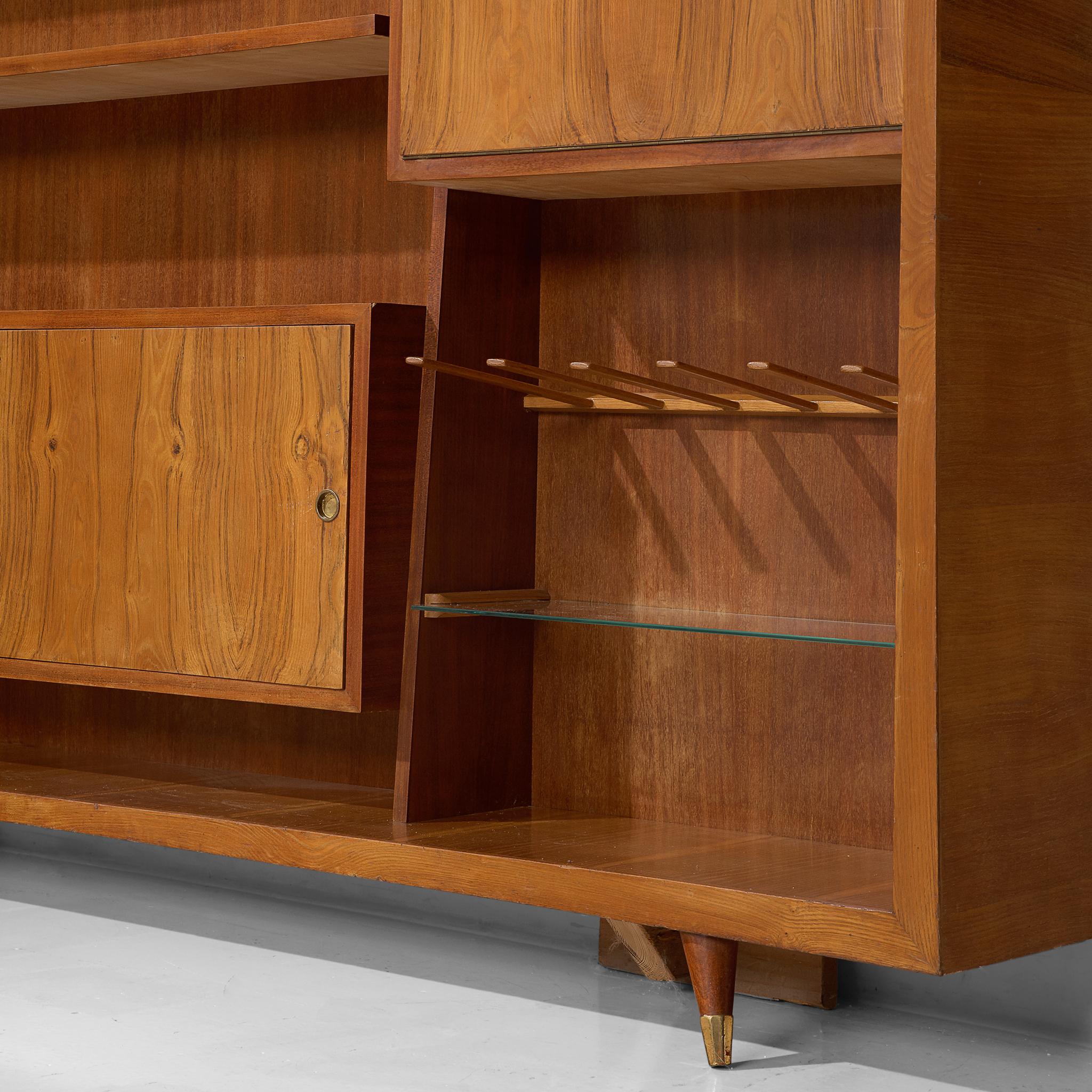 Mid-20th Century Italian Bookcase in Walnut and Oak