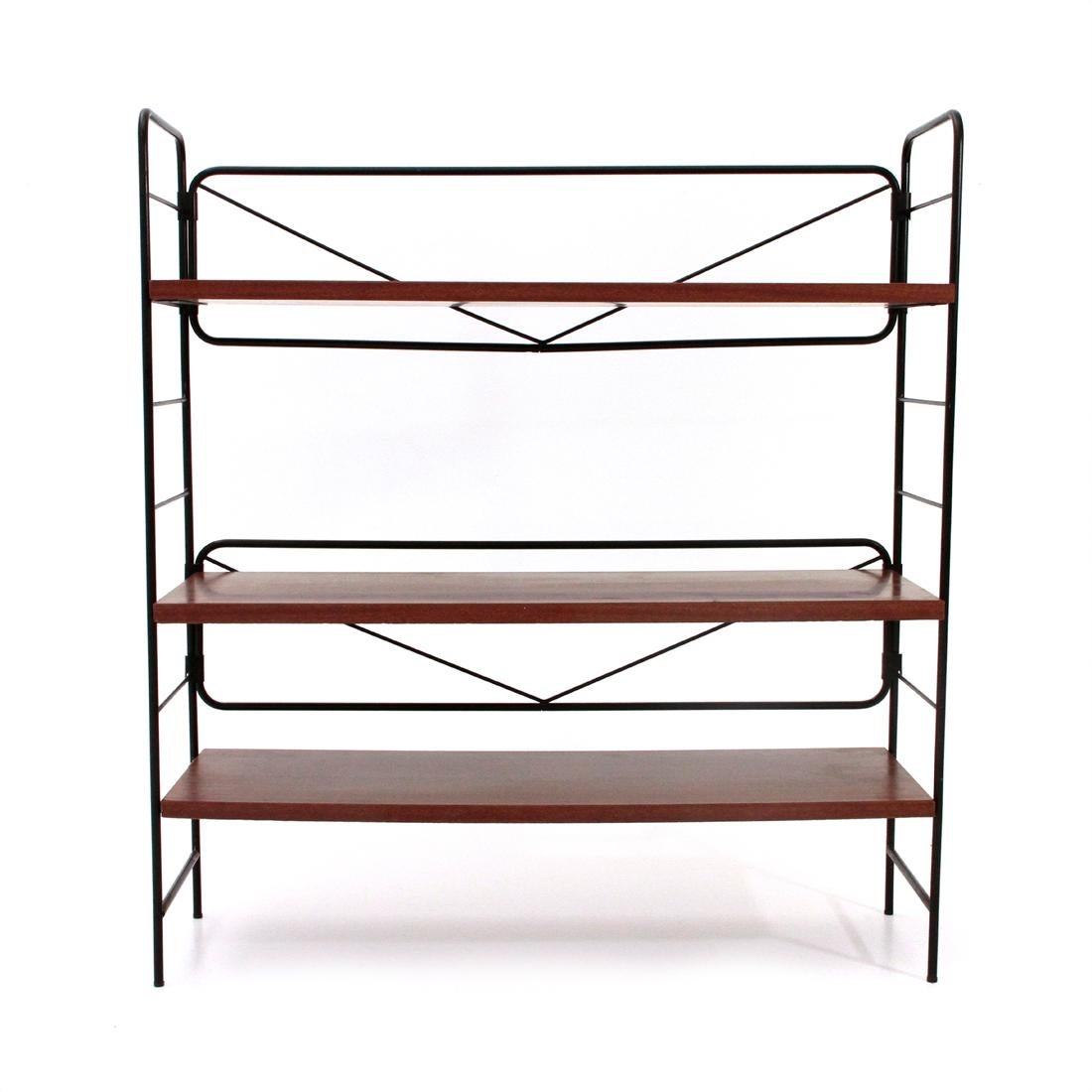 Italian Bookcase with Three Shelves, 1960s In Good Condition In Savona, IT