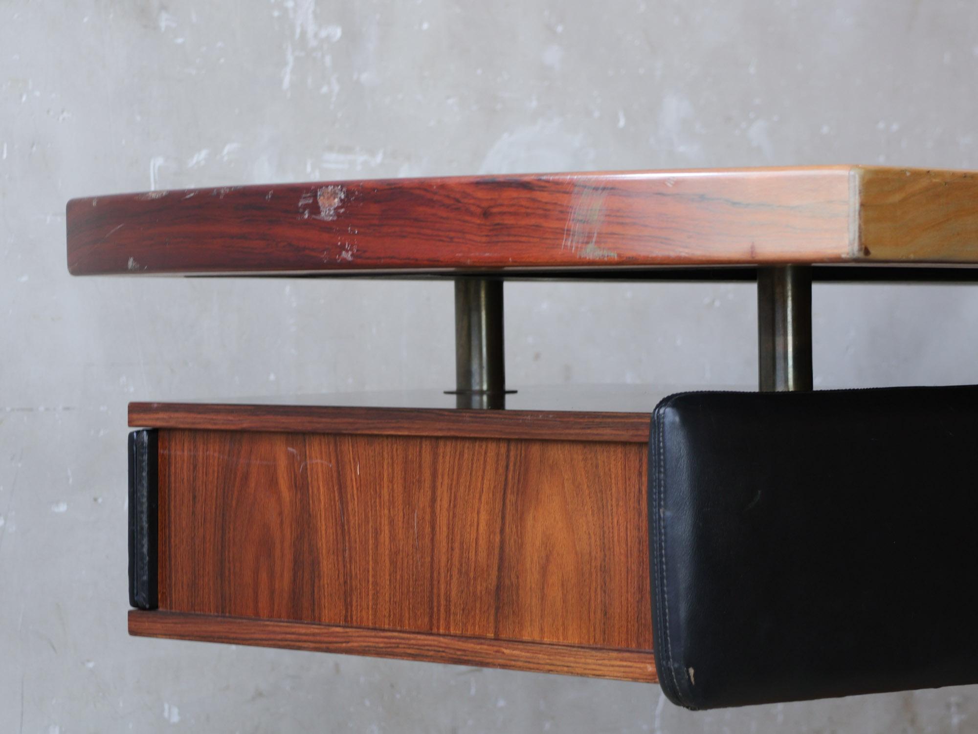 Italian Boomerang desk by Renzo Schirolli, 1960s For Sale 14