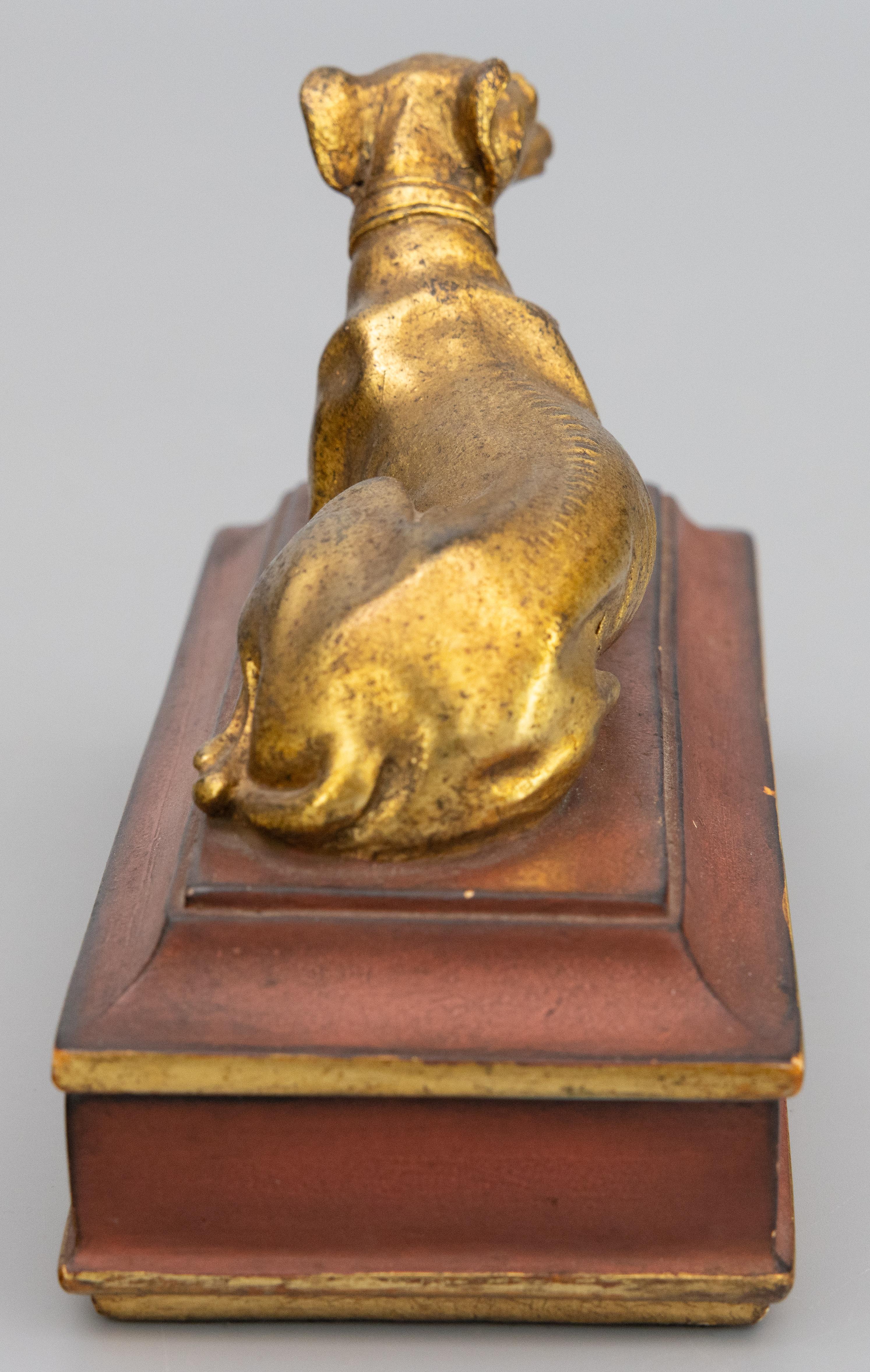 Italian Borghese Gilt Plaster Lidded Dog Box, circa 1930 In Good Condition For Sale In Pearland, TX