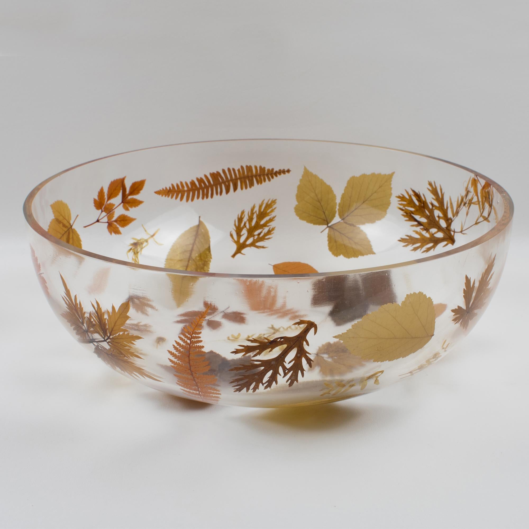 Italiano Centrotavola a ciotola italiano in resina con foglie e fiori in vendita