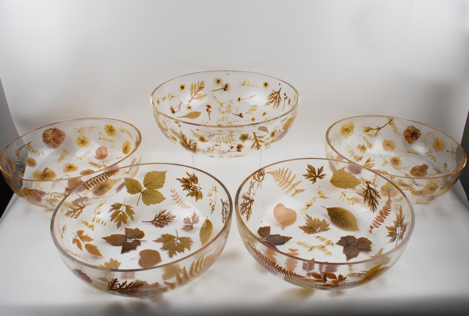 Centro de mesa Tazón Italiano de Resina con Hoja y Flor finales del siglo XX en venta
