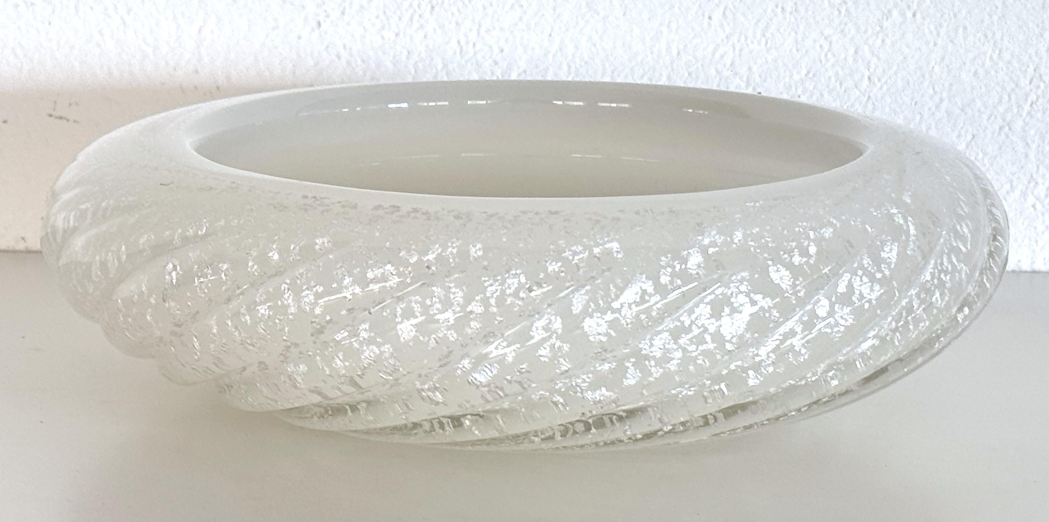 Mid-Century Modern Italian Bowl or Vide-Poche in Murano Twisted Glass by Seguso, 1970s