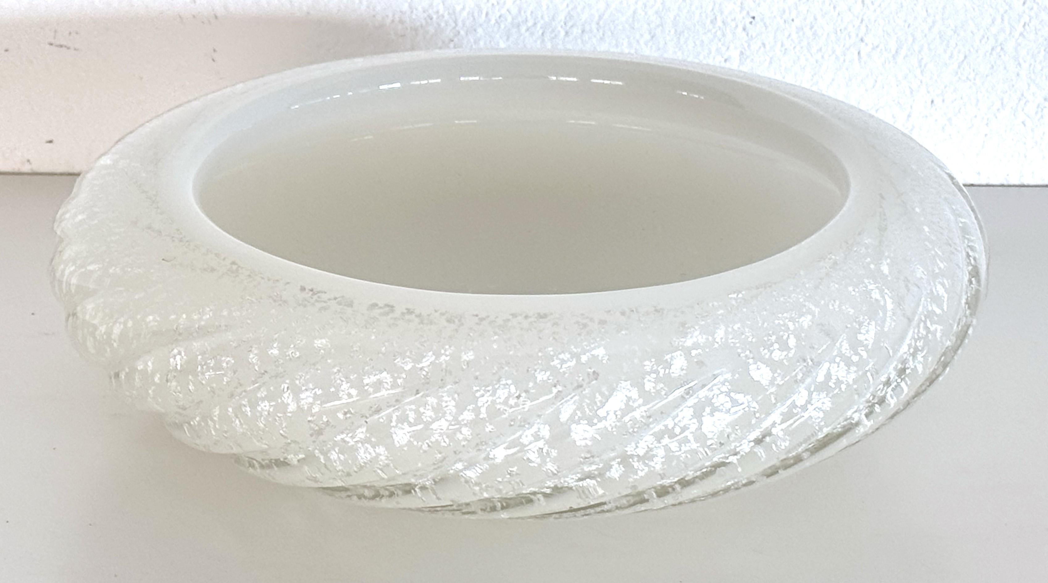 Italian Bowl or Vide-Poche in Murano Twisted Glass by Seguso, 1970s In Good Condition In Morazzone, Varese
