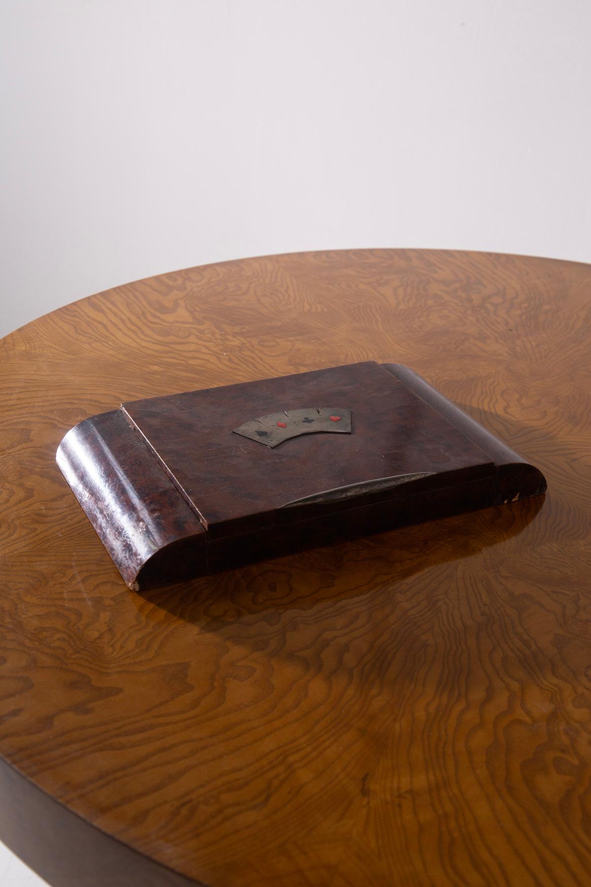 Art Deco Italian box containing games in burl ART DECO For Sale