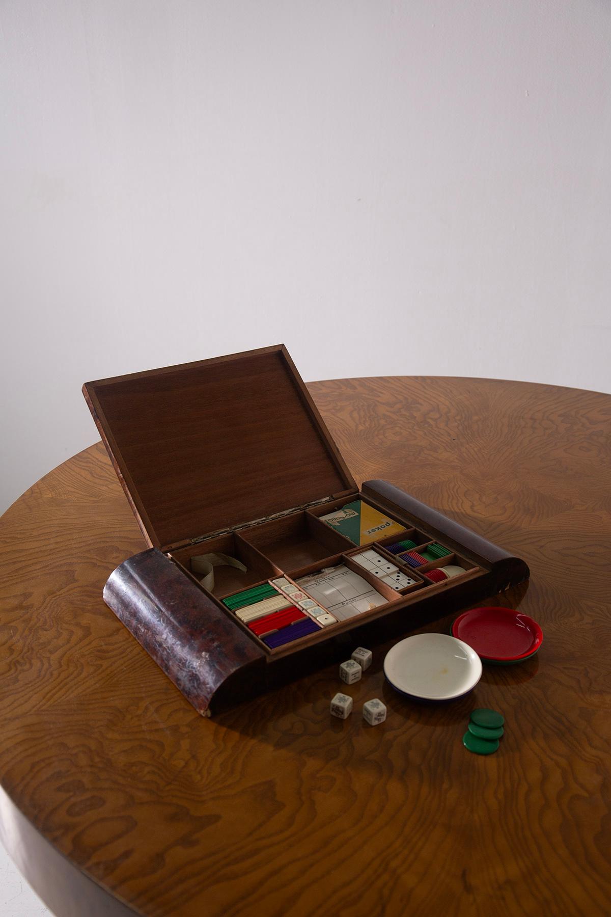 Italian box containing games in burl ART DECO For Sale 1