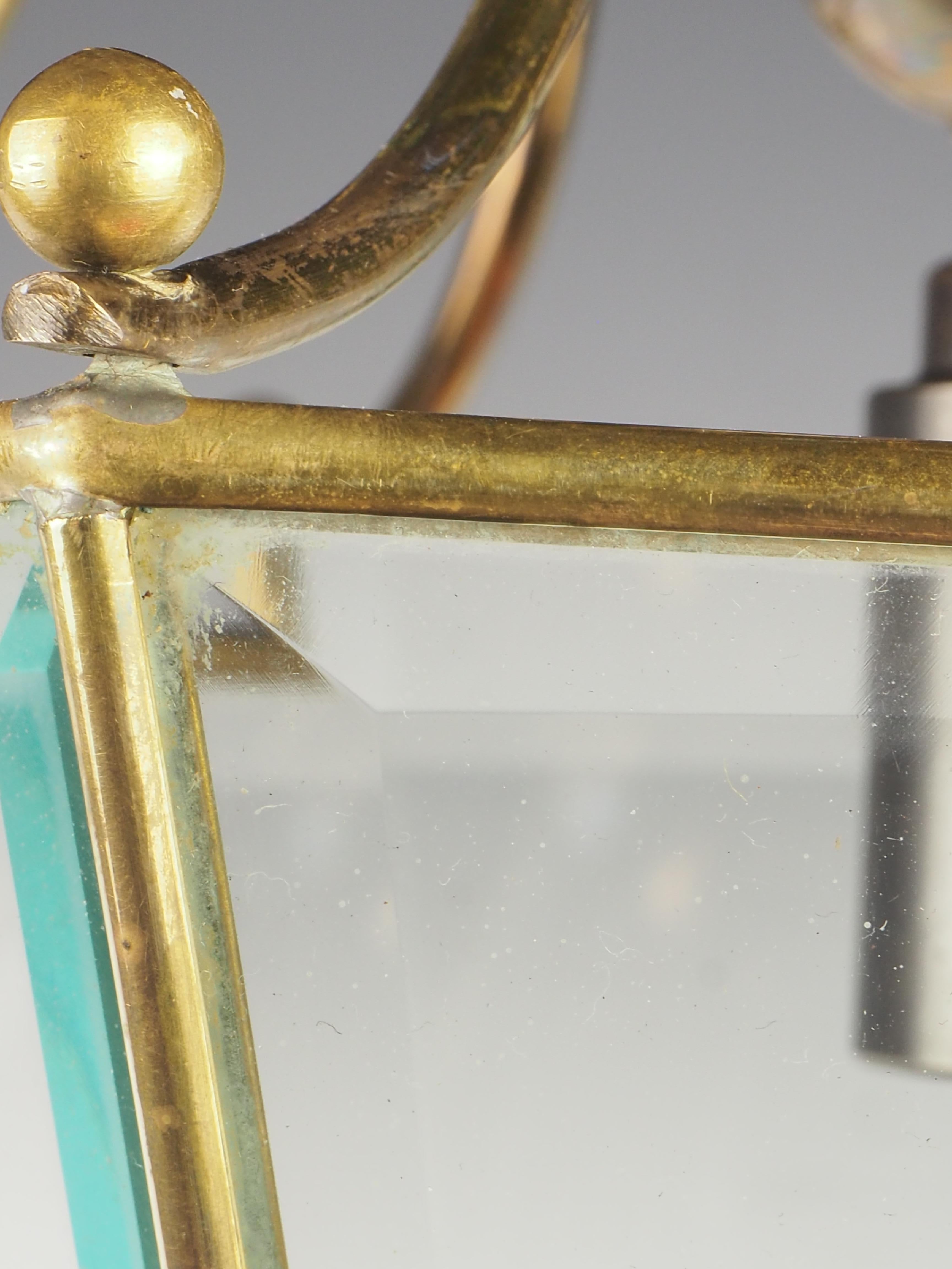 Farol hexagonal italiano de latón y cristal biselado según Adolf Loos, años 50 Latón en venta
