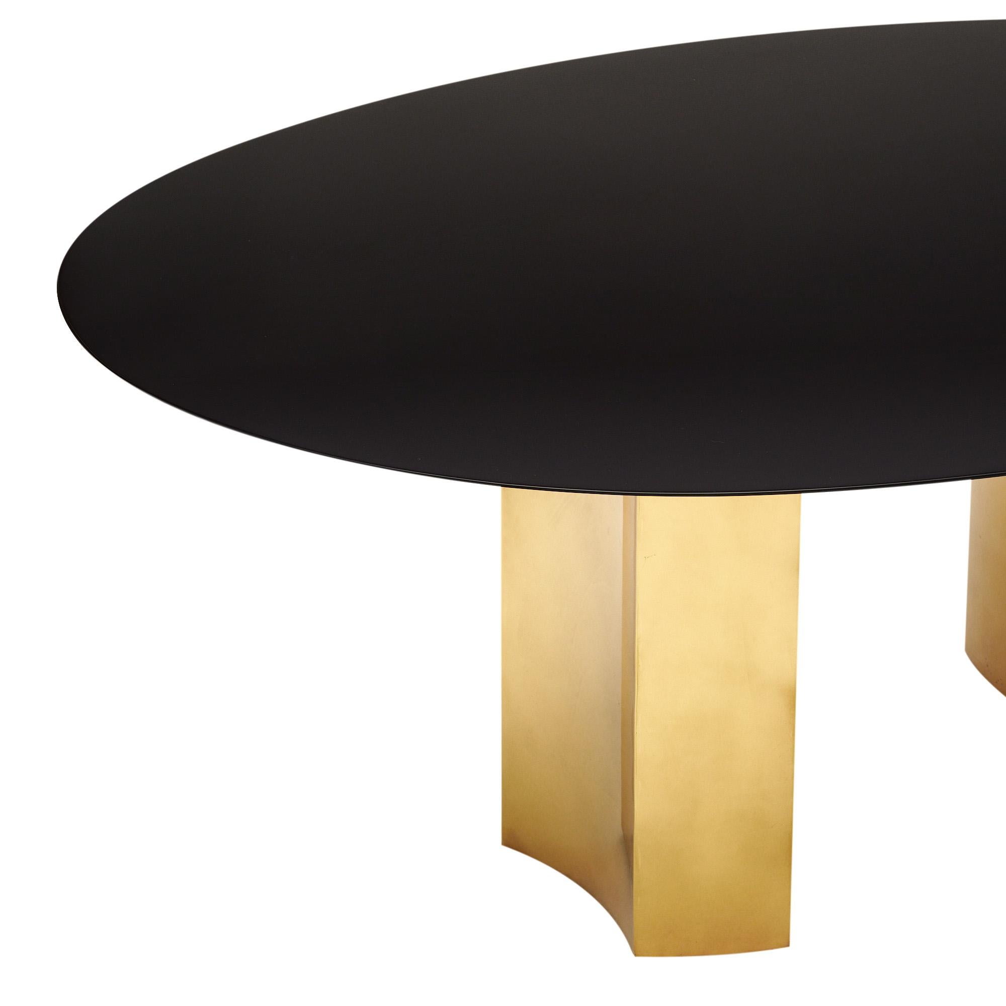 Mesa de comedor italiana de latón y corian finales del siglo XX en venta