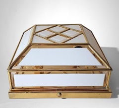 Lampada da soffitto a incasso in ottone italiano e vetro opalino satinato